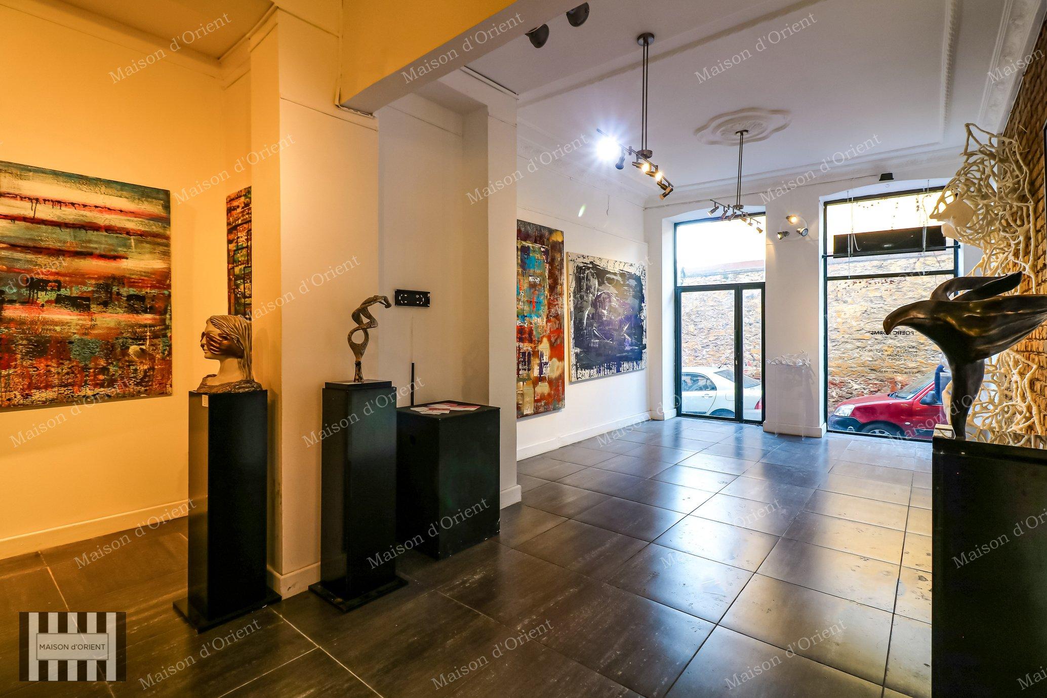 120sqm Store in Historical Building at Galatasaray - Görsel 3