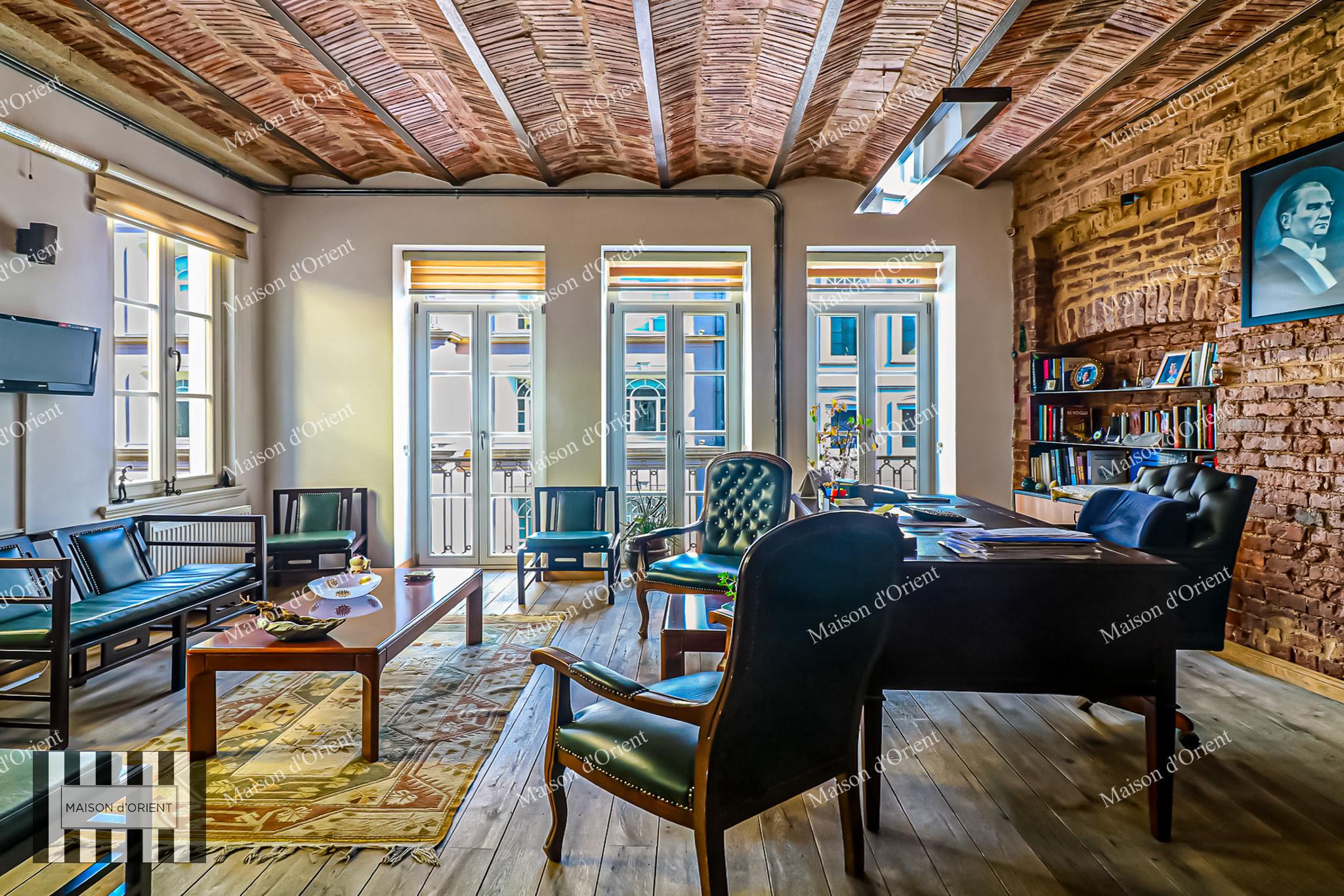 160sqm Office for Sale on Istiklal Street - Görsel 23