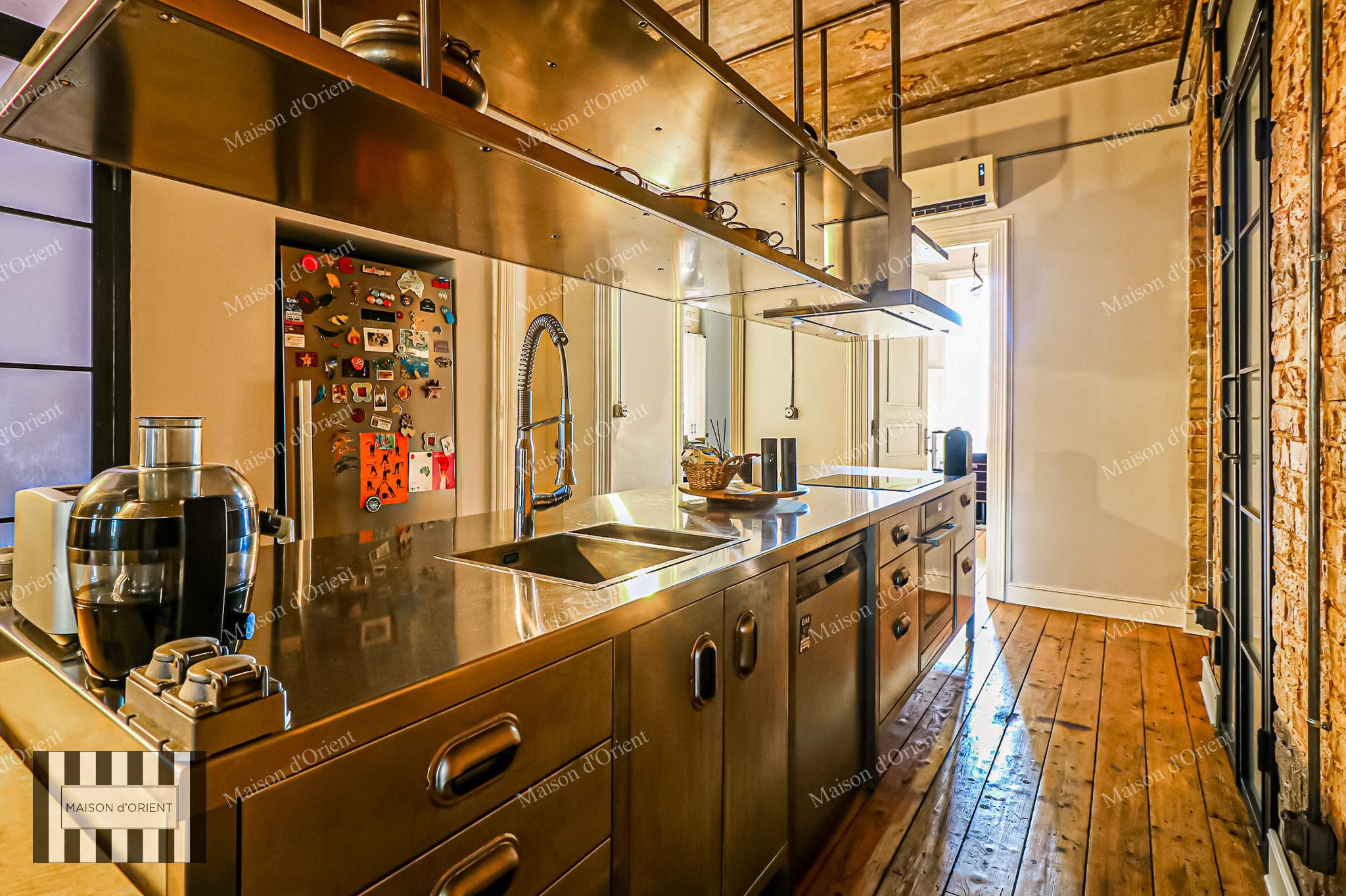 2+1 Apartment for Sale in Historical Building, Galata - Görsel 33