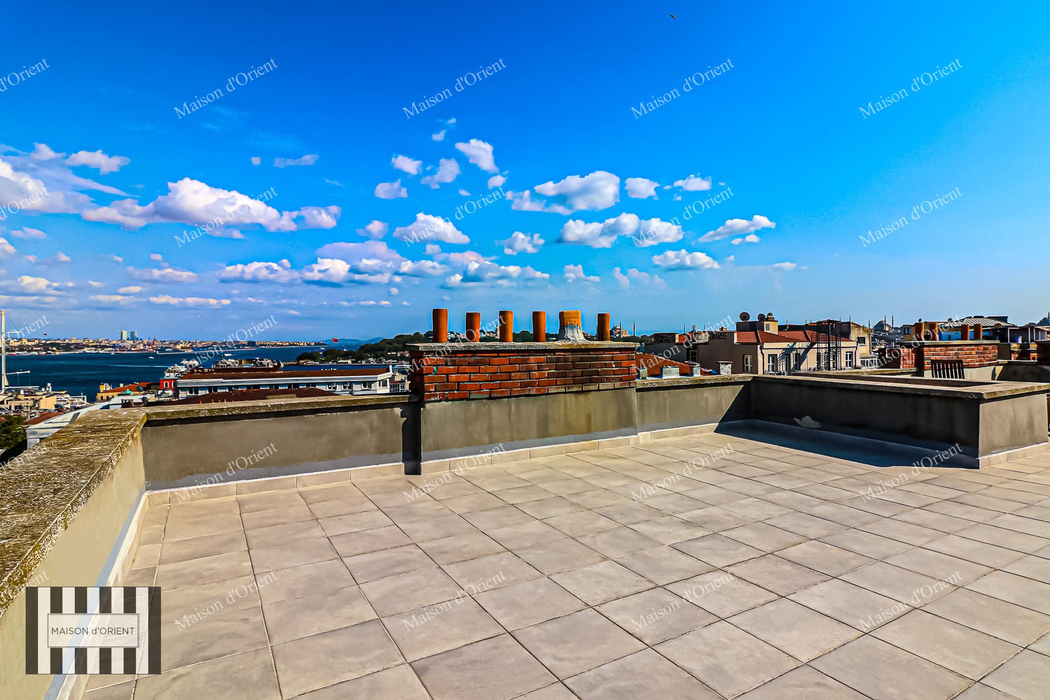 2+1 Apartment for Sale in Historical Building, Galata - Görsel 47