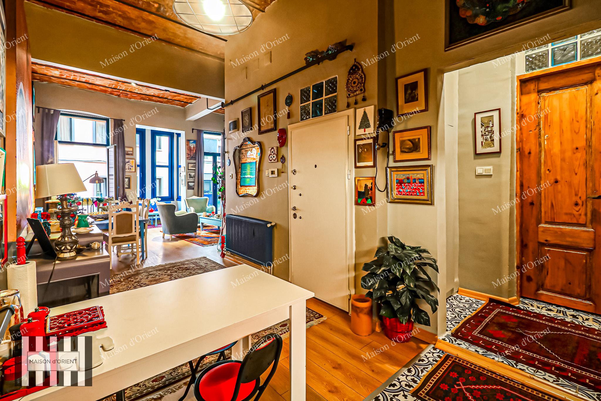 2+1 Apartment for Sale in Historical Building, Galata - Görsel 57