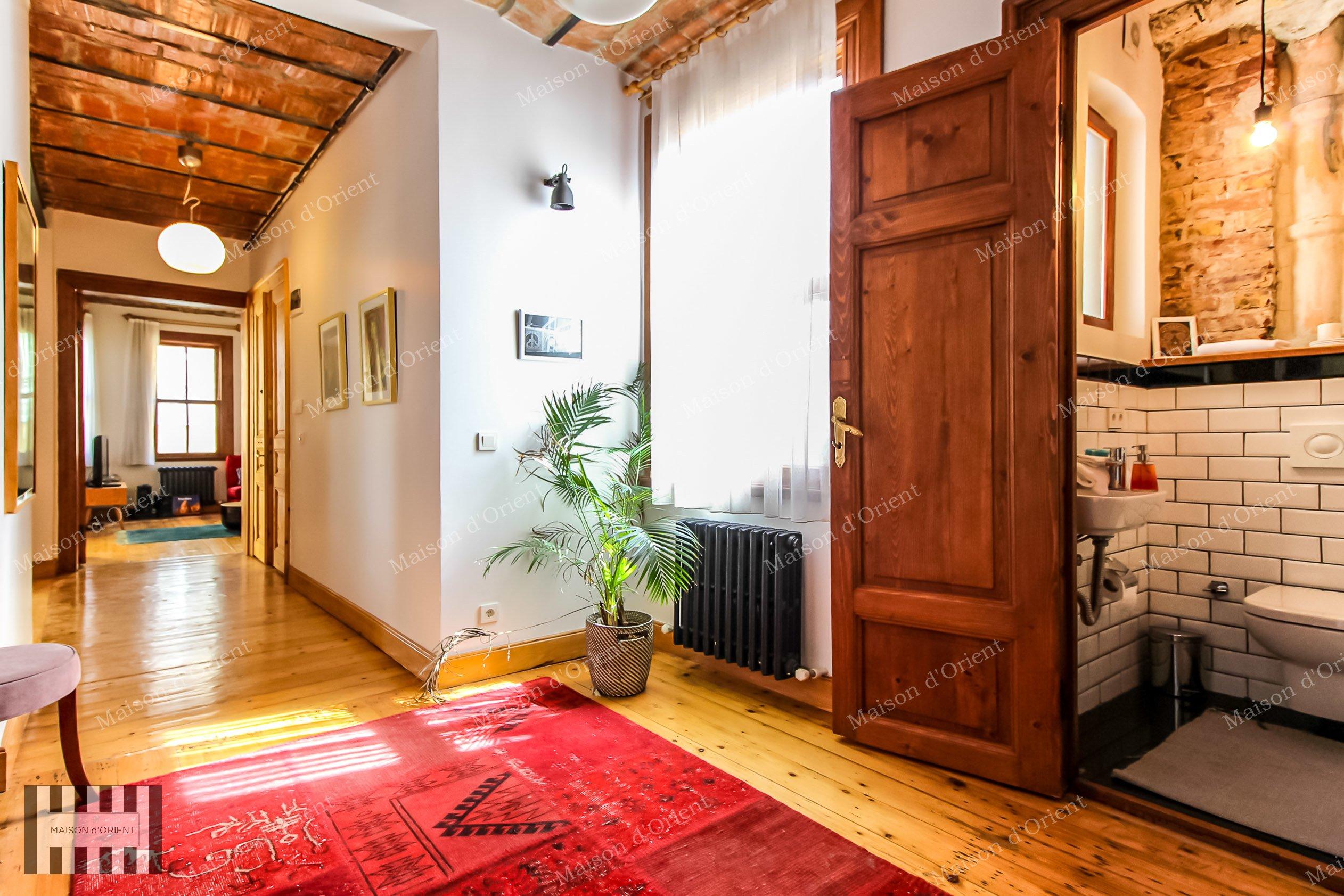 2+1 Apartment for Sale in Historical Building, Galata - Görsel 7