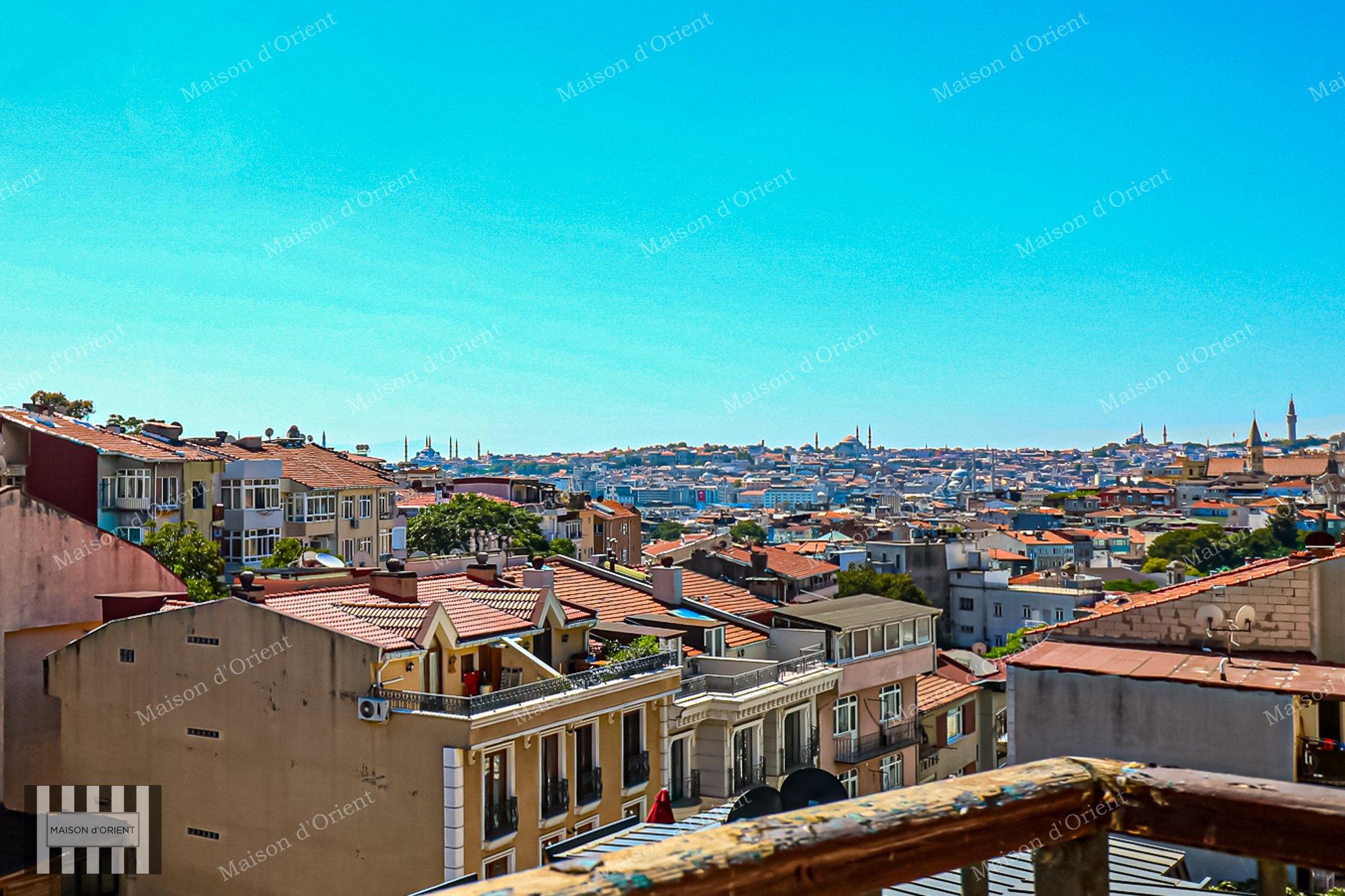 2+1 Flat for Sale in Historical Fazilet Building - Görsel 11