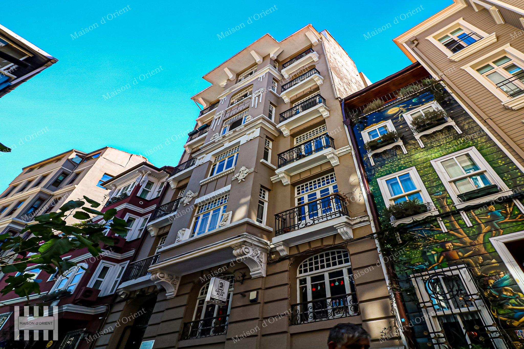 2+1 Flat for Sale in Historical Fazilet Building - Görsel 25