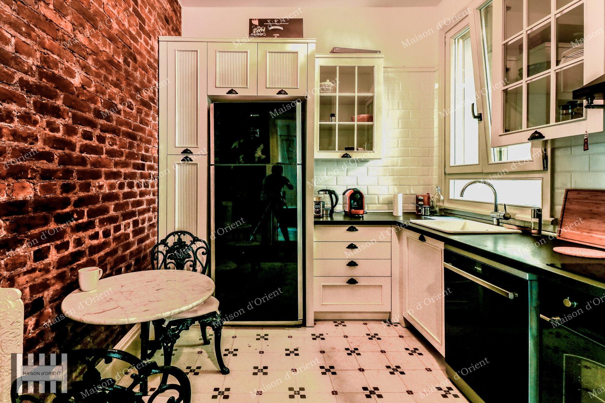 2+1 Flat for Sale in Historical Mavrogordato Building - Görsel 10