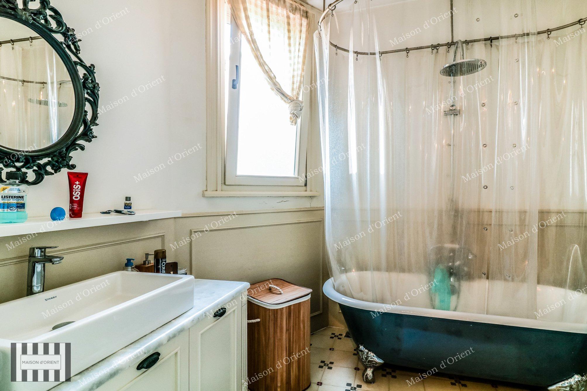 2+1 Flat for Sale in Historical Mavrogordato Building - Görsel 11