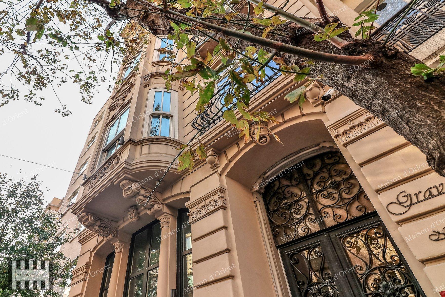 2+1 Flat for Sale in Historical Mavrogordato Building - Görsel 19