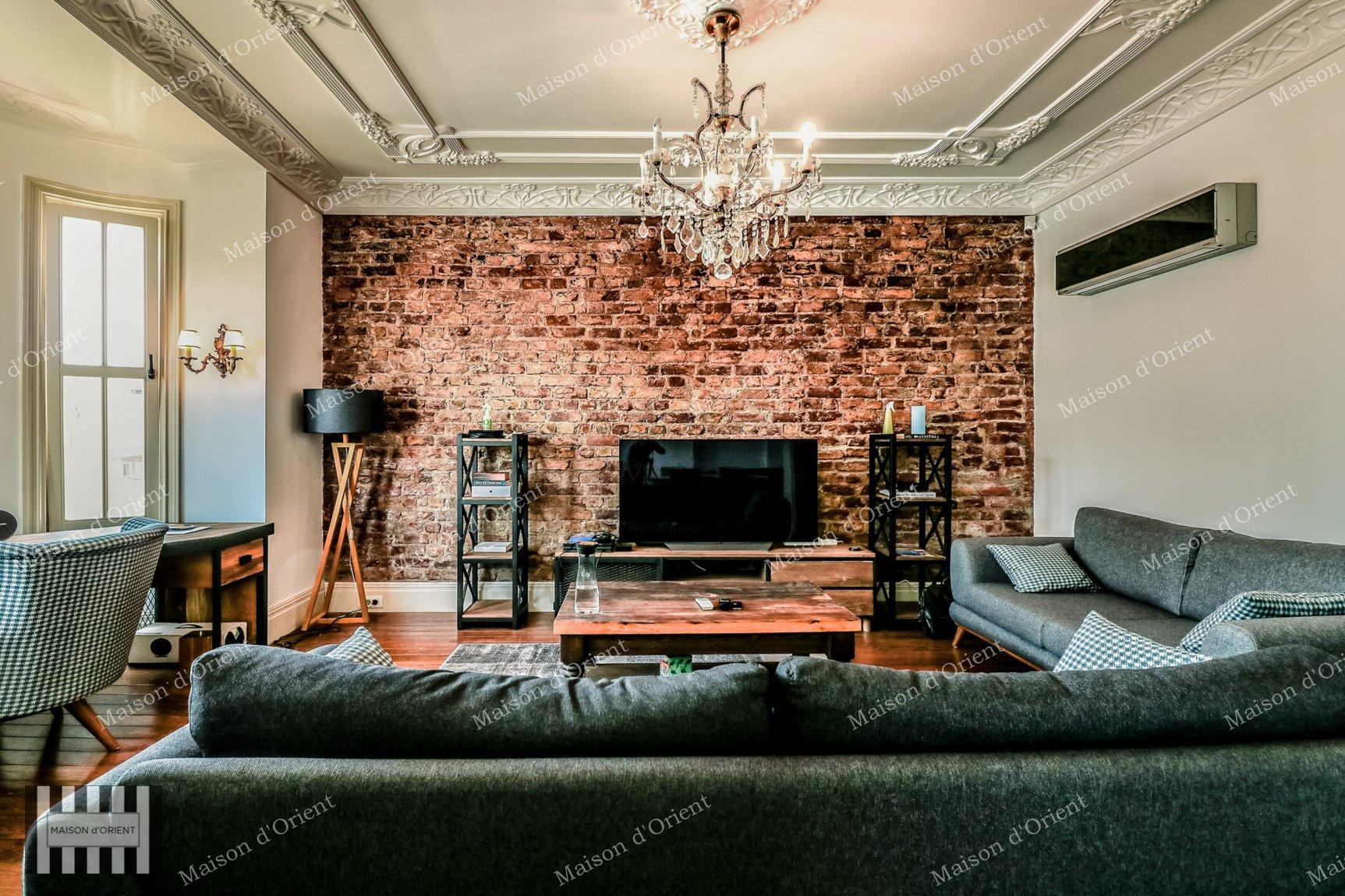 2+1 Flat for Sale in Historical Mavrogordato Building - Görsel 6