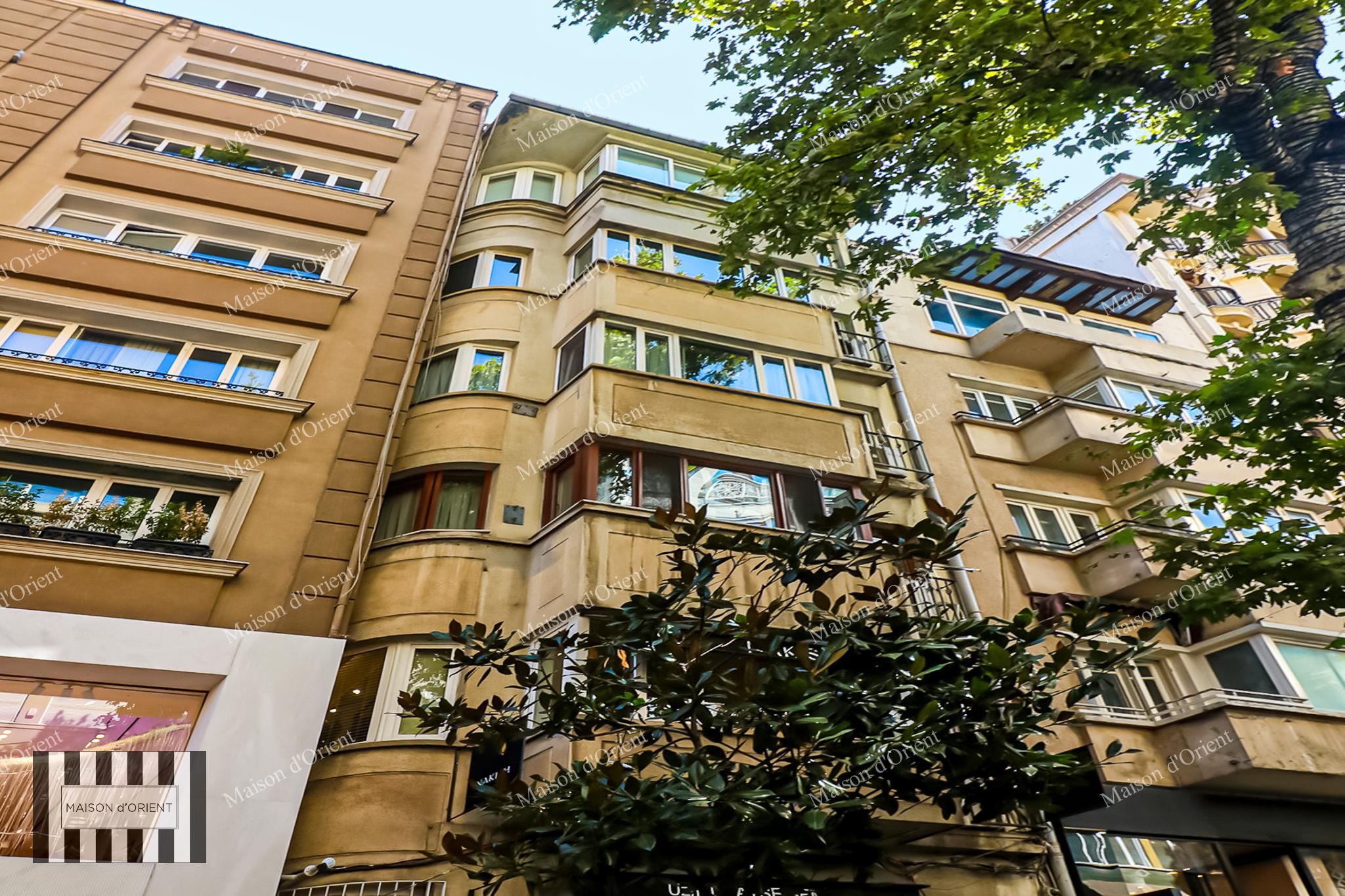 3+1 Apartment for Sale in Nişantaşı Historical Pamuk Apartment - Görsel 23