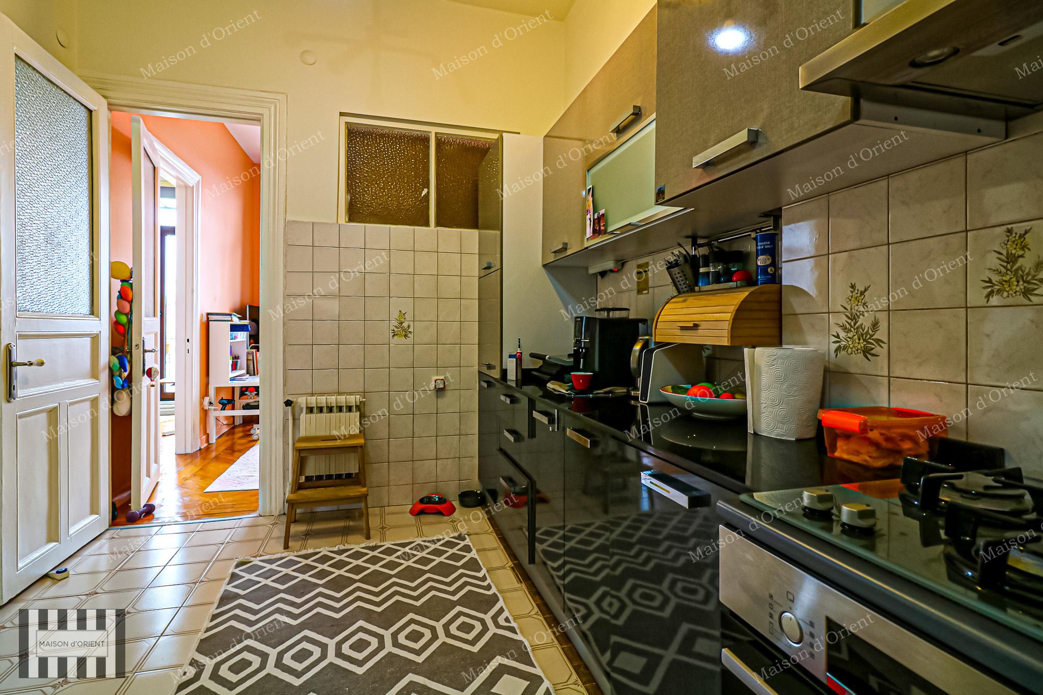 3+1 Flat for Sale in Historical Nar Building, Cihangir - Görsel 13