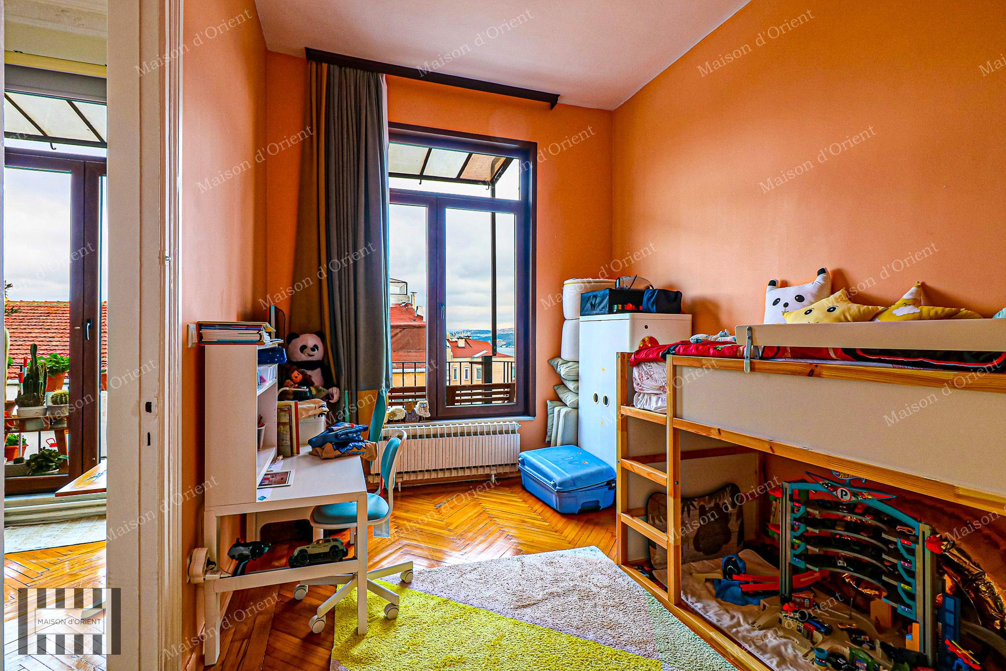 3+1 Flat for Sale in Historical Nar Building, Cihangir - Görsel 20