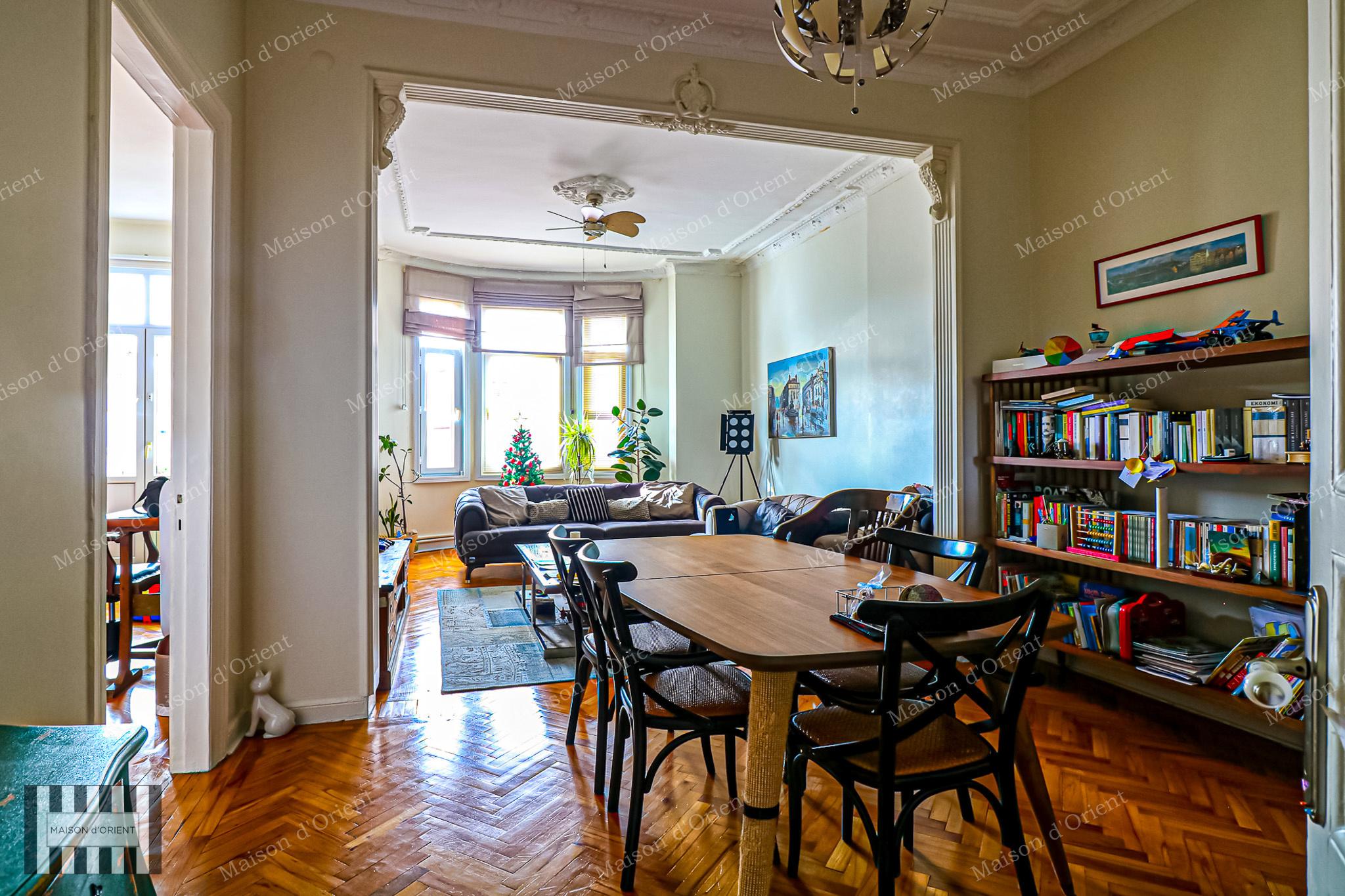 3+1 Flat for Sale in Historical Nar Building, Cihangir - Görsel 31