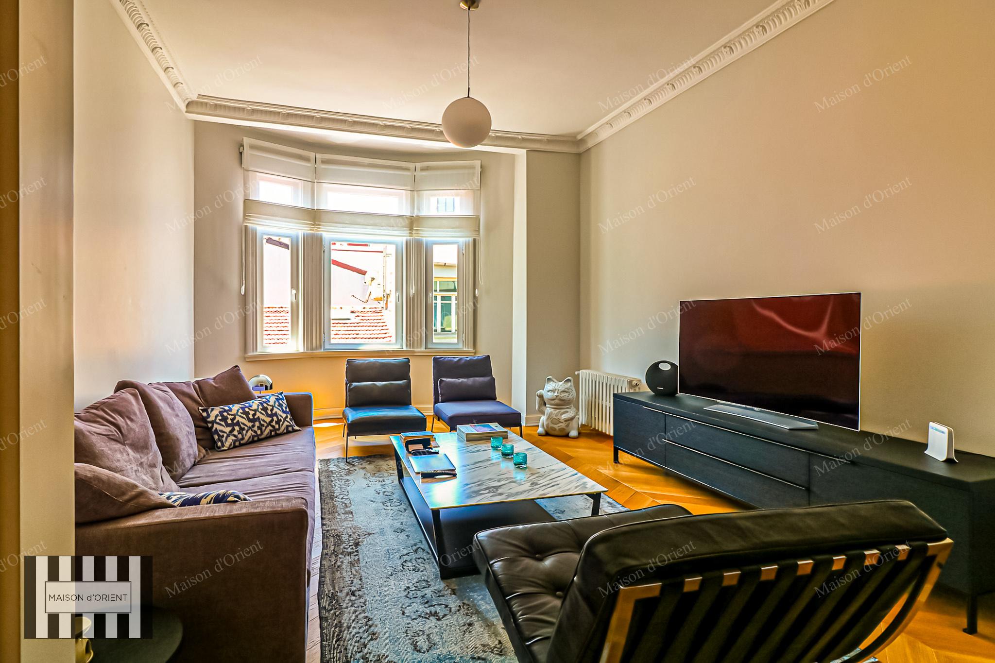 3+1 Flat for Sale in Historical Nar Building, Cihangir - Görsel 36