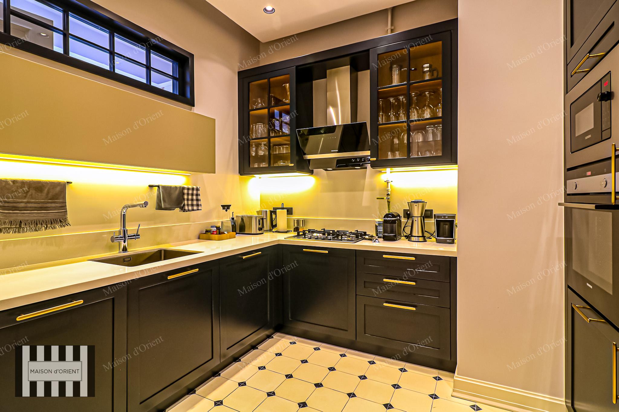 3+1 Flat for Sale in Historical Nar Building, Cihangir - Görsel 51