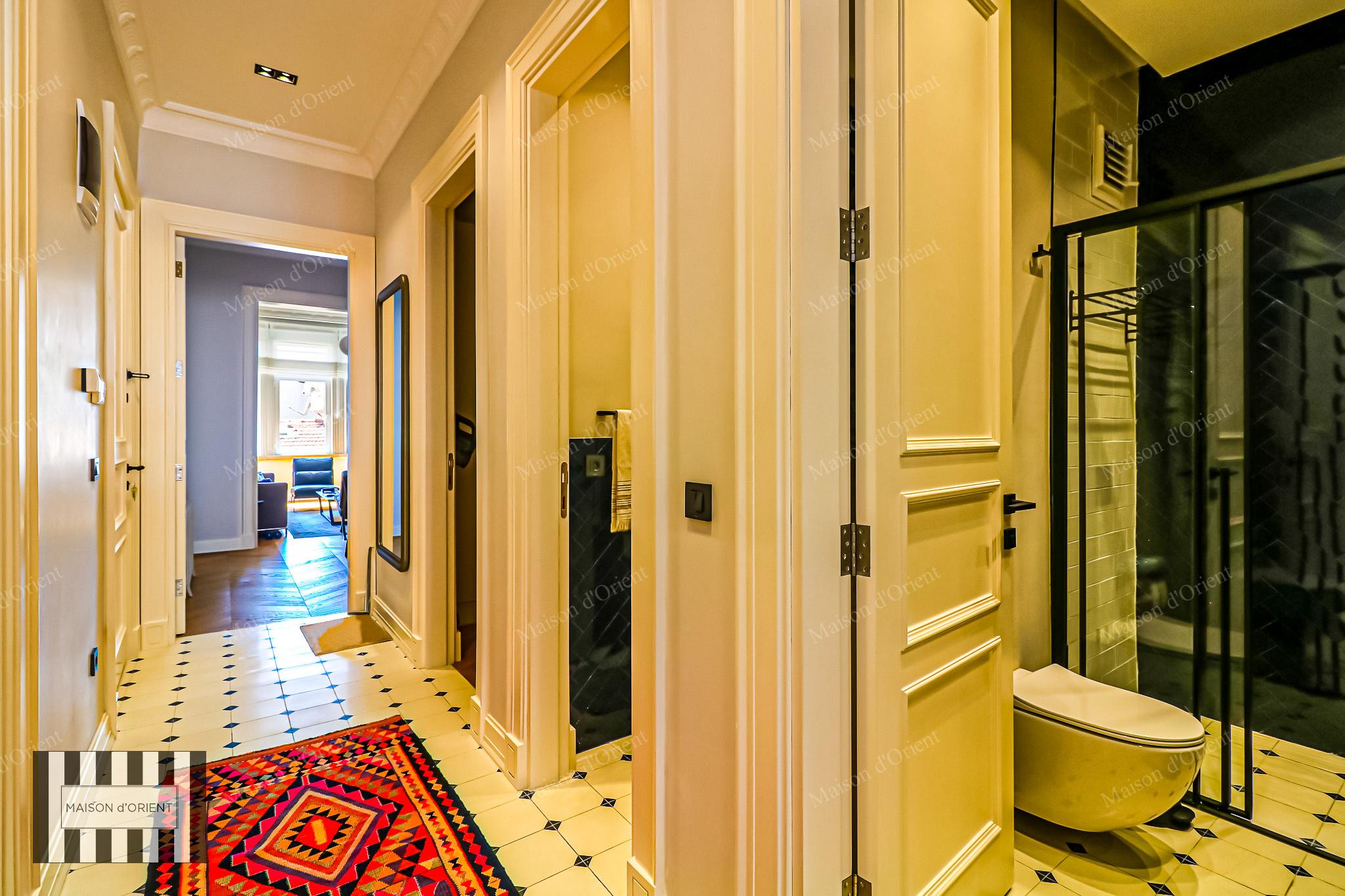 3+1 Flat for Sale in Historical Nar Building, Cihangir - Görsel 54