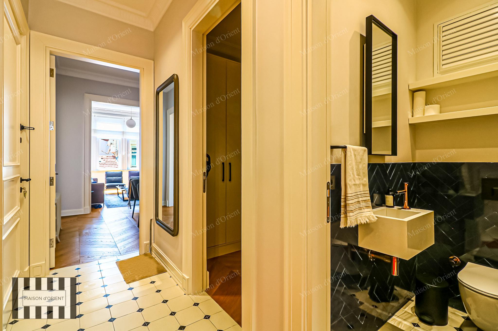 3+1 Flat for Sale in Historical Nar Building, Cihangir - Görsel 55