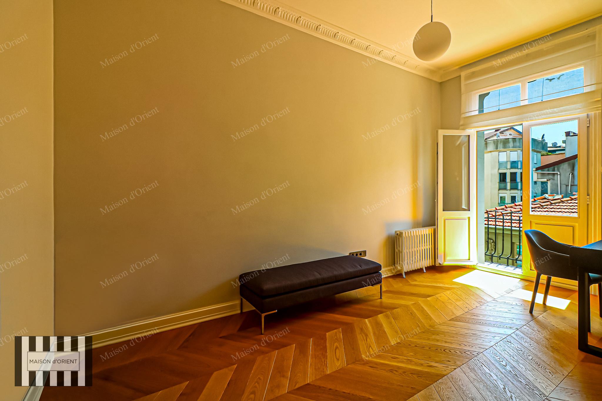 3+1 Flat for Sale in Historical Nar Building, Cihangir - Görsel 58