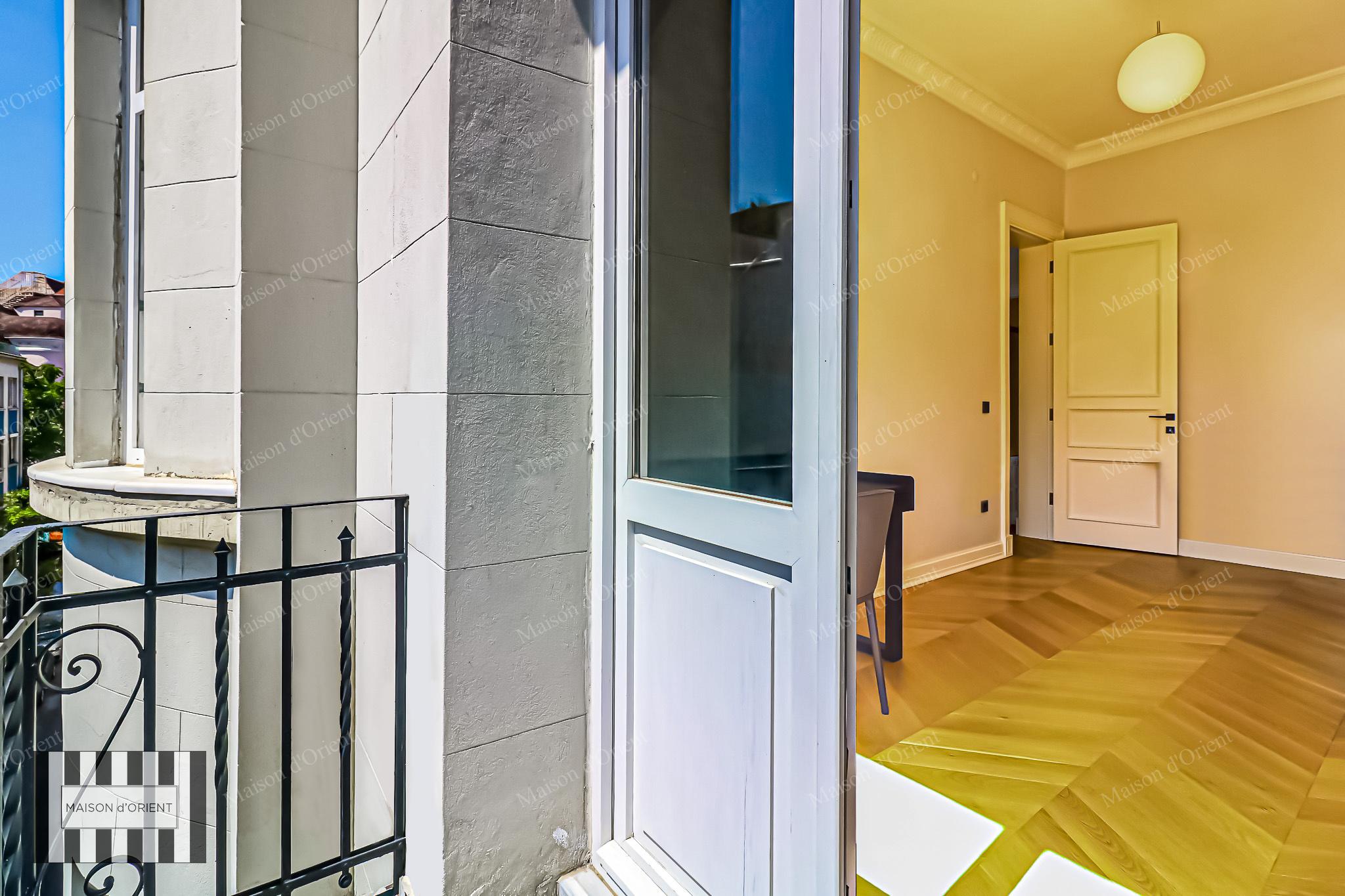 3+1 Flat for Sale in Historical Nar Building, Cihangir - Görsel 63