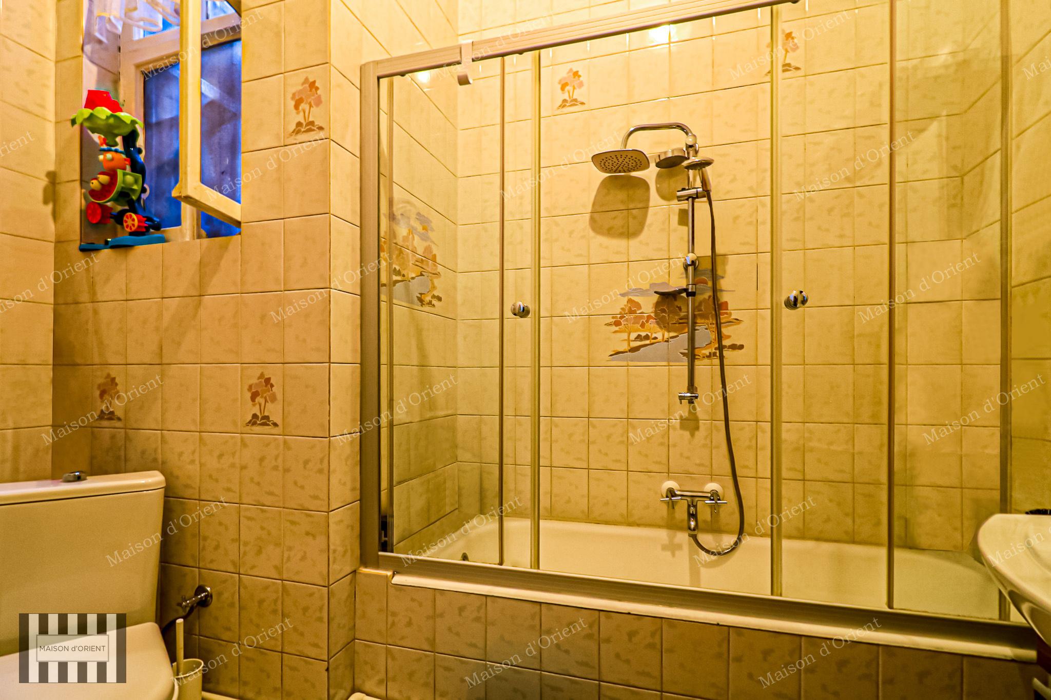 3+1 Flat for Sale in Historical Nar Building, Cihangir - Görsel 8