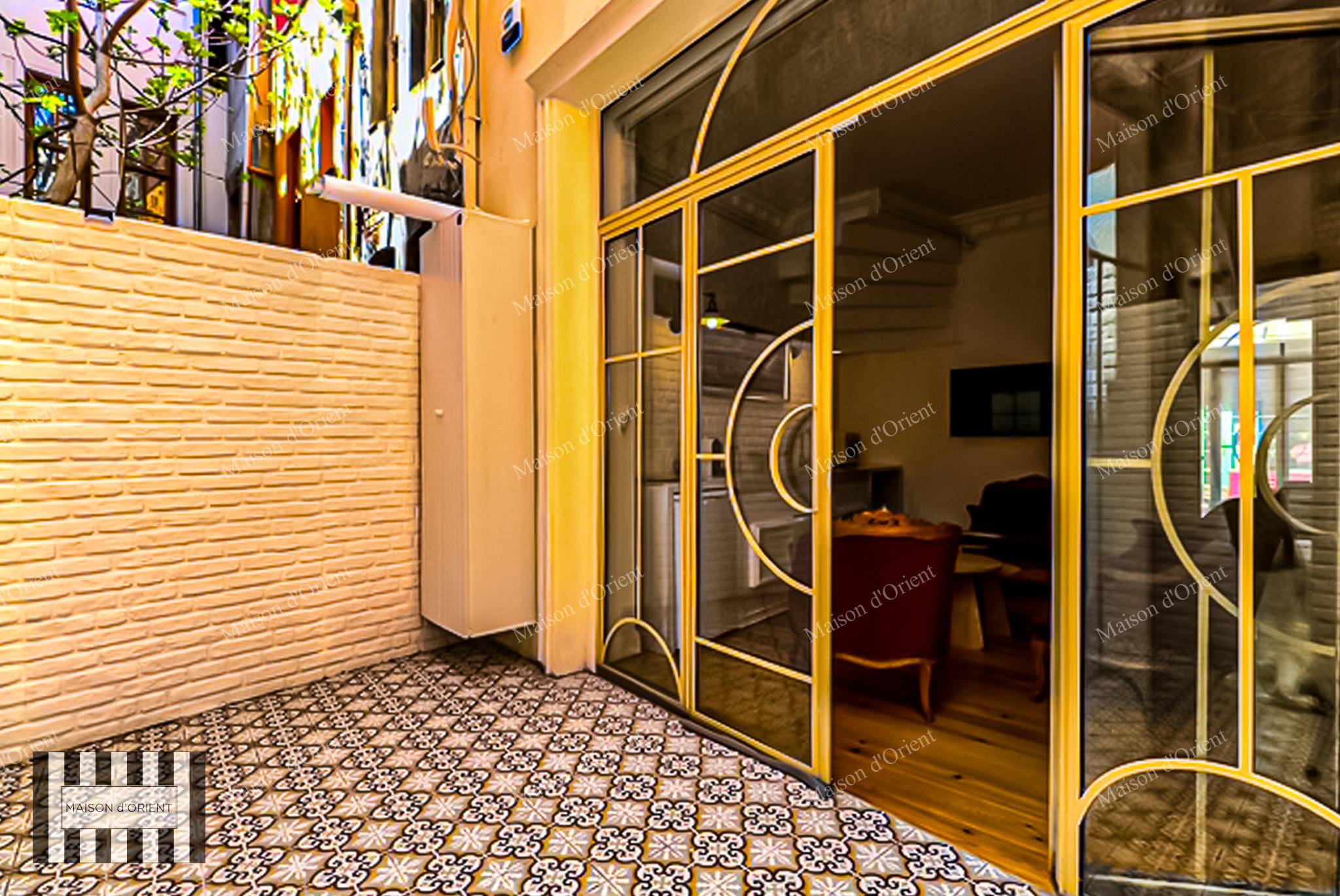 4-Storey Building with Garden for Sale in Balat - Görsel 19