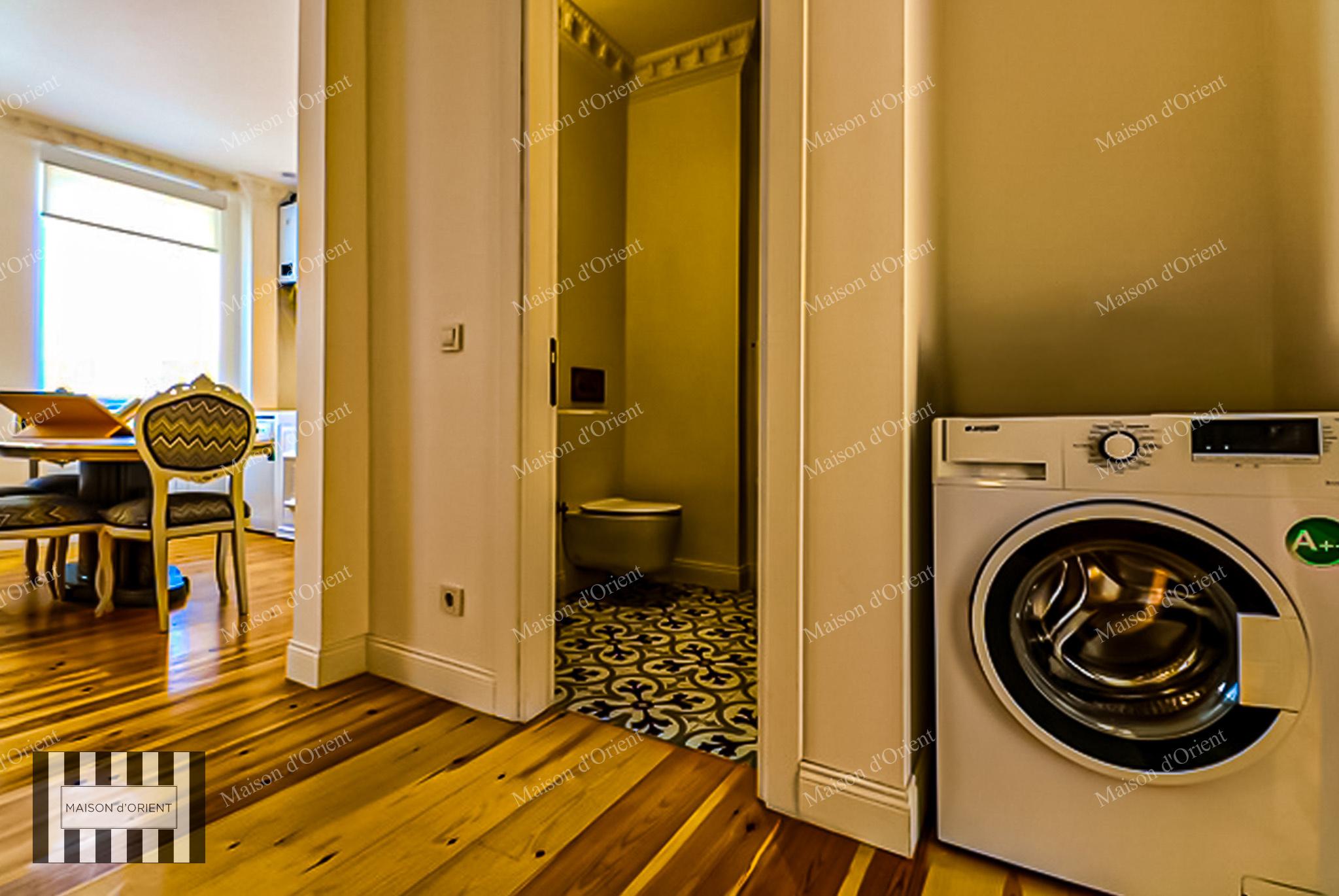 4-Storey Building with Garden for Sale in Balat - Görsel 5