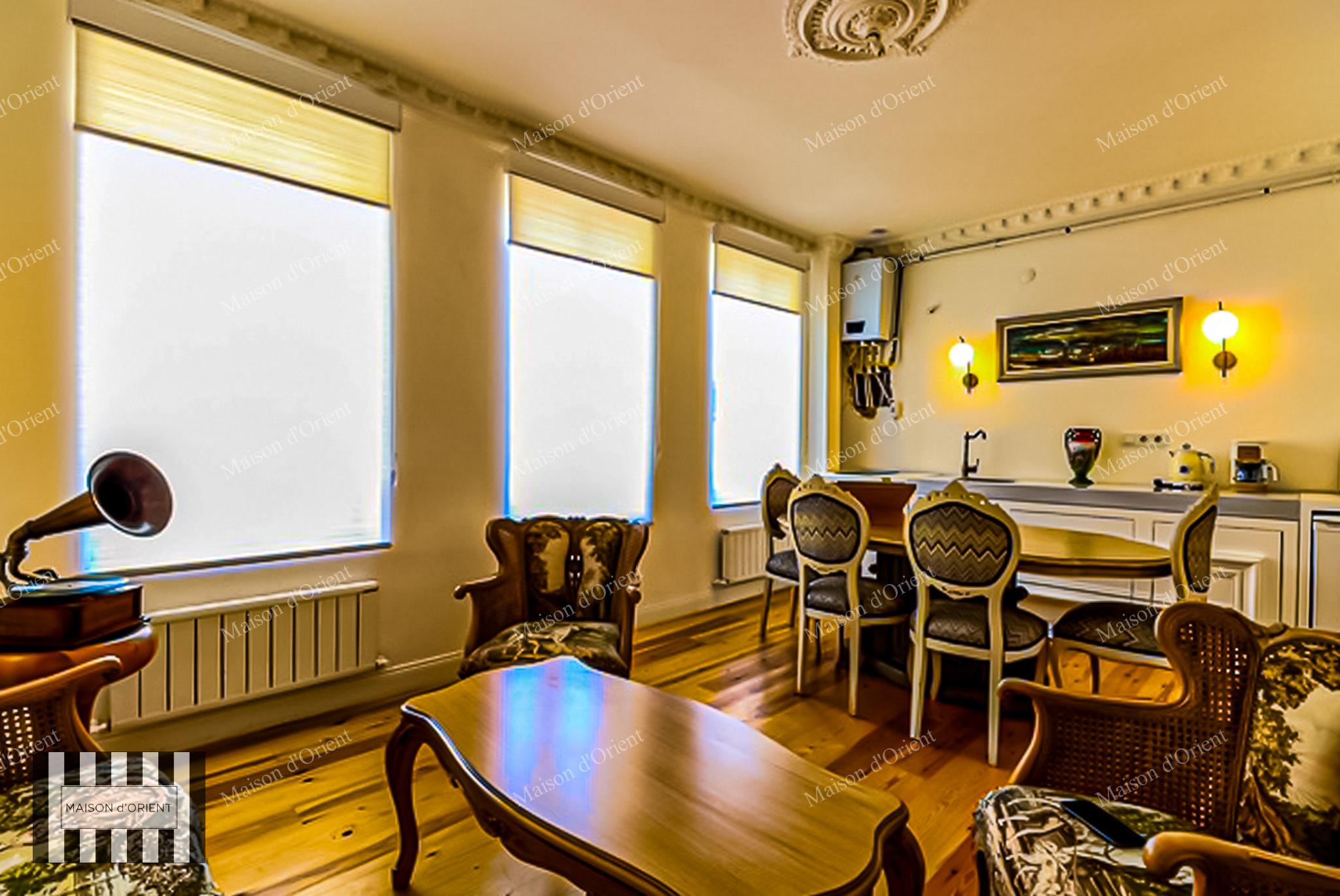 4-Storey Building with Garden for Sale in Balat - Görsel 7