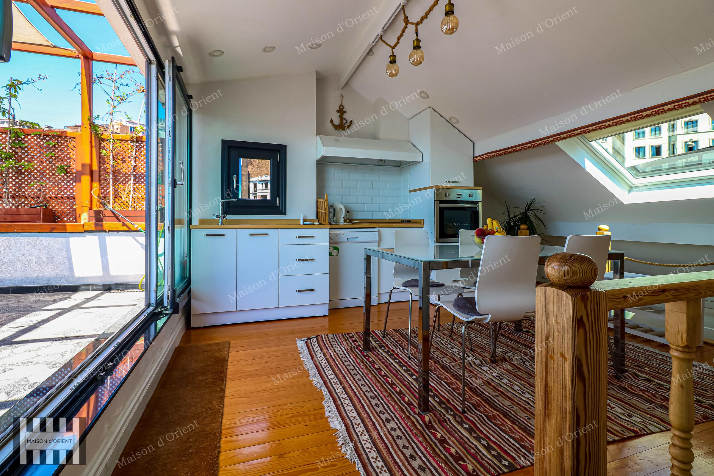 4 Storey Historical Building for Sale in Şişhane - Görsel 24