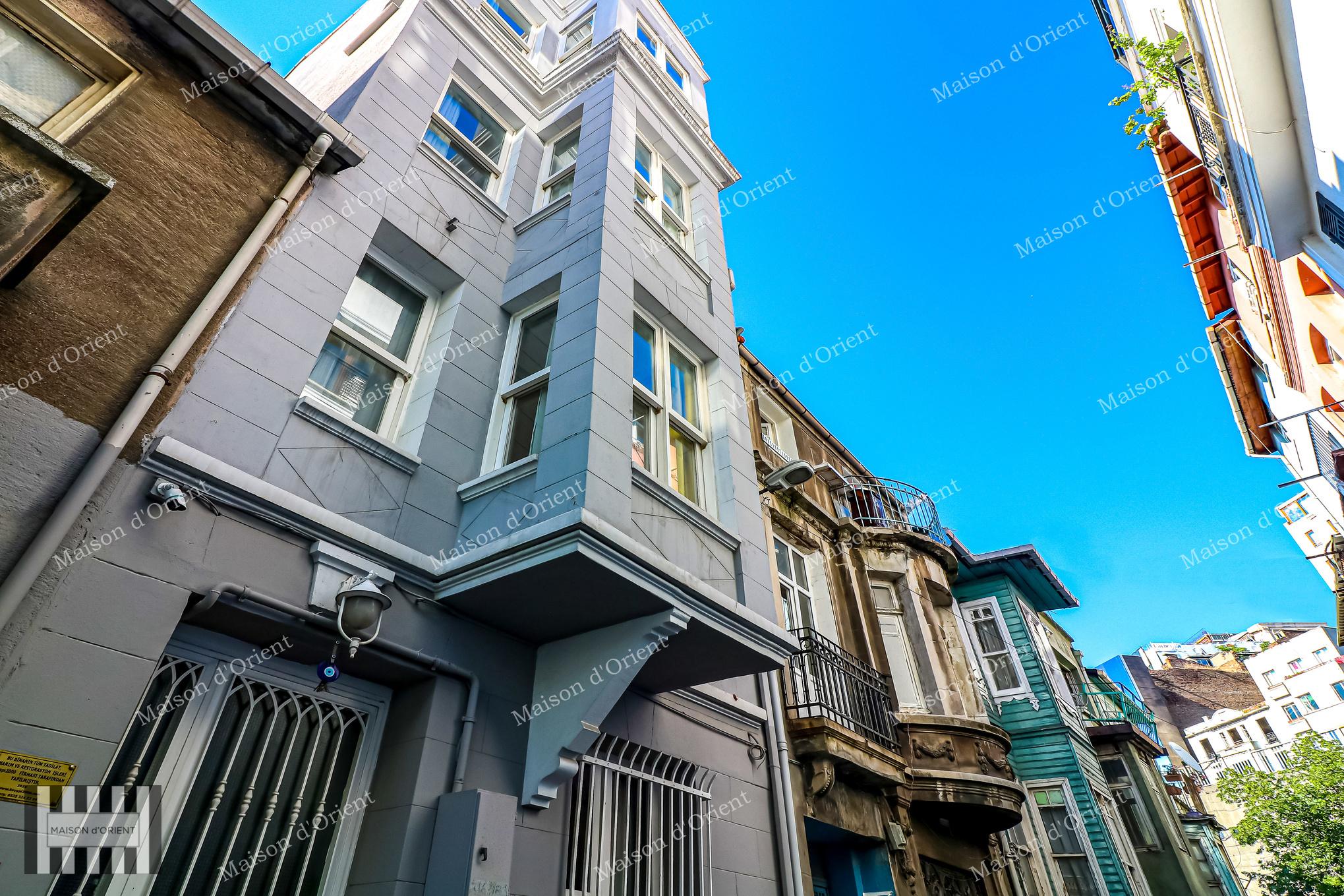 4 Storey Historical Building for Sale in Şişhane - Görsel 49
