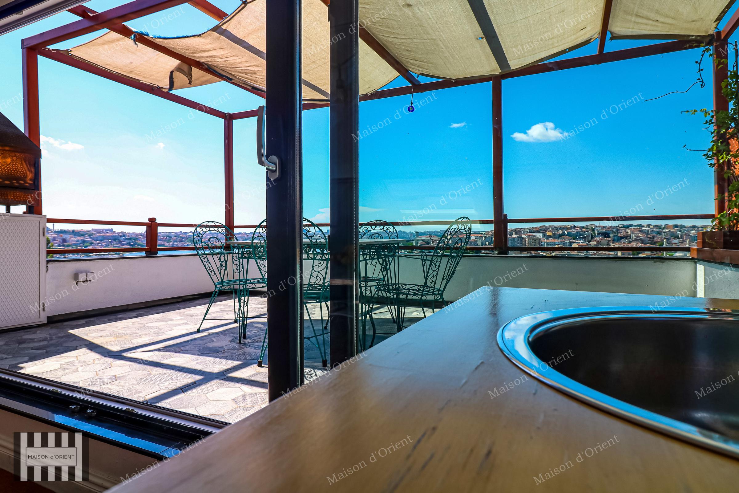 4 Storey Historical Building for Sale in Şişhane - Görsel 51