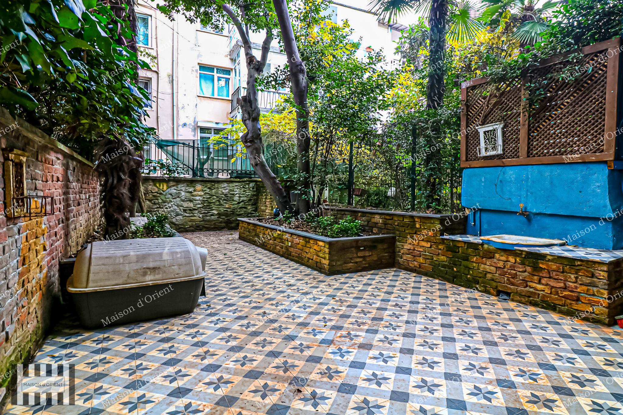 4 Storey Historical Building for Sale in Şişhane - Görsel 82