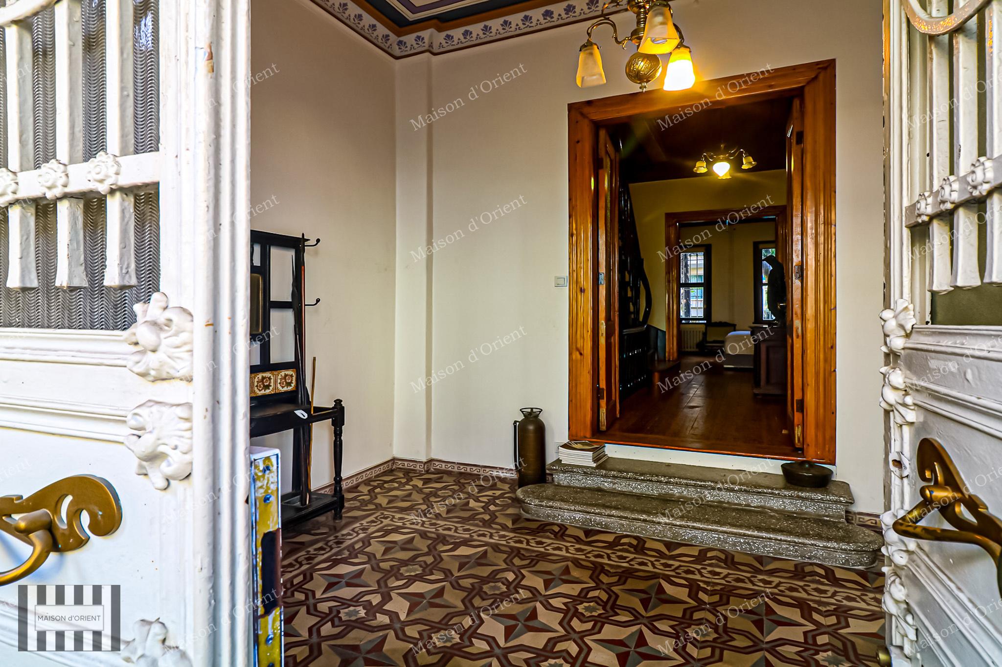4 Storey Historical Building for Sale in Şişhane - Görsel 86