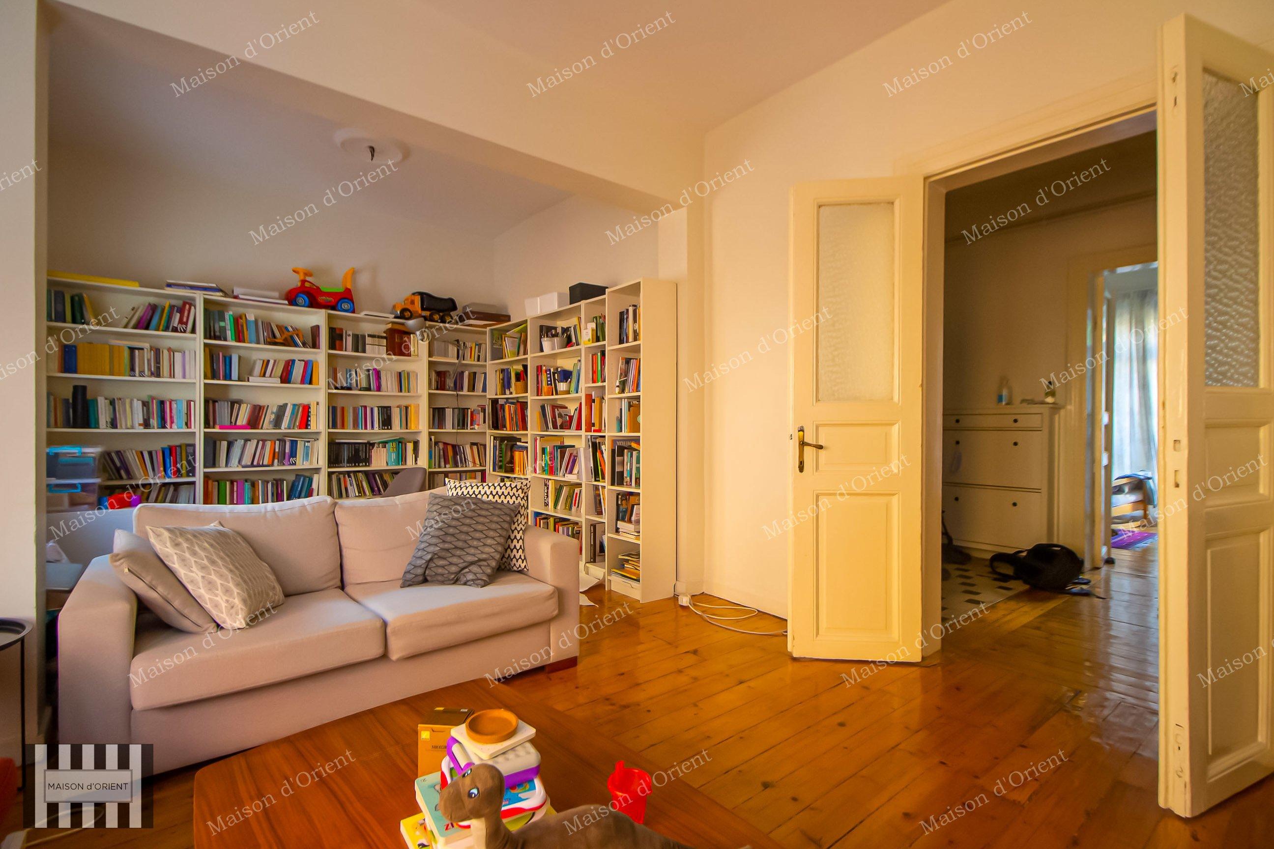 5-Story Historical Building for Sale in Cihangir - Görsel 10