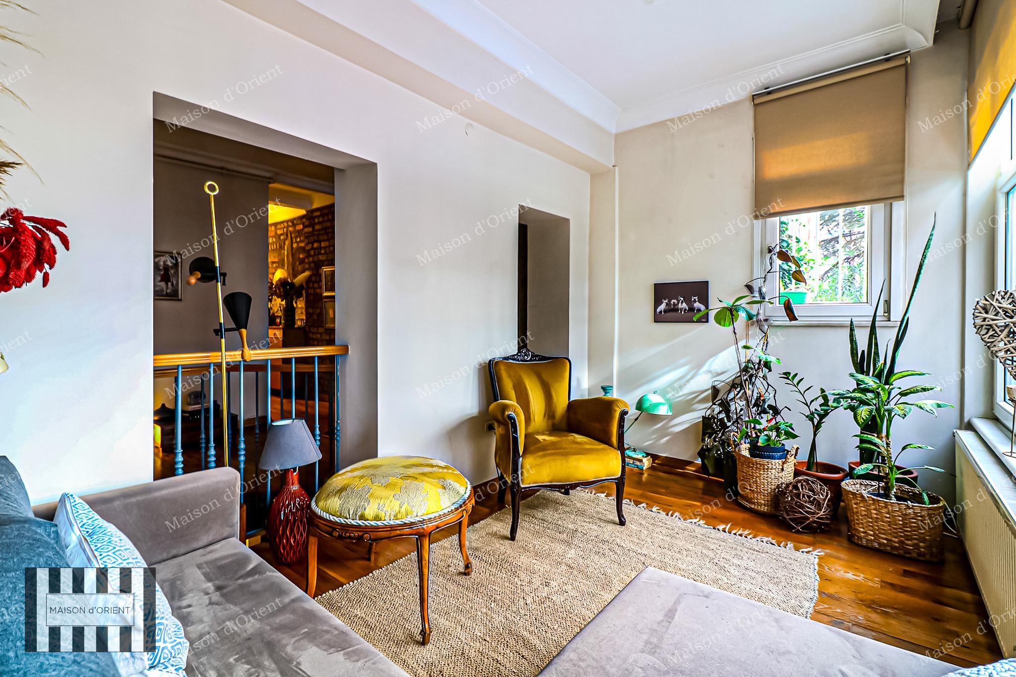 5-Story Historical Building for Sale in Cihangir - Görsel 25