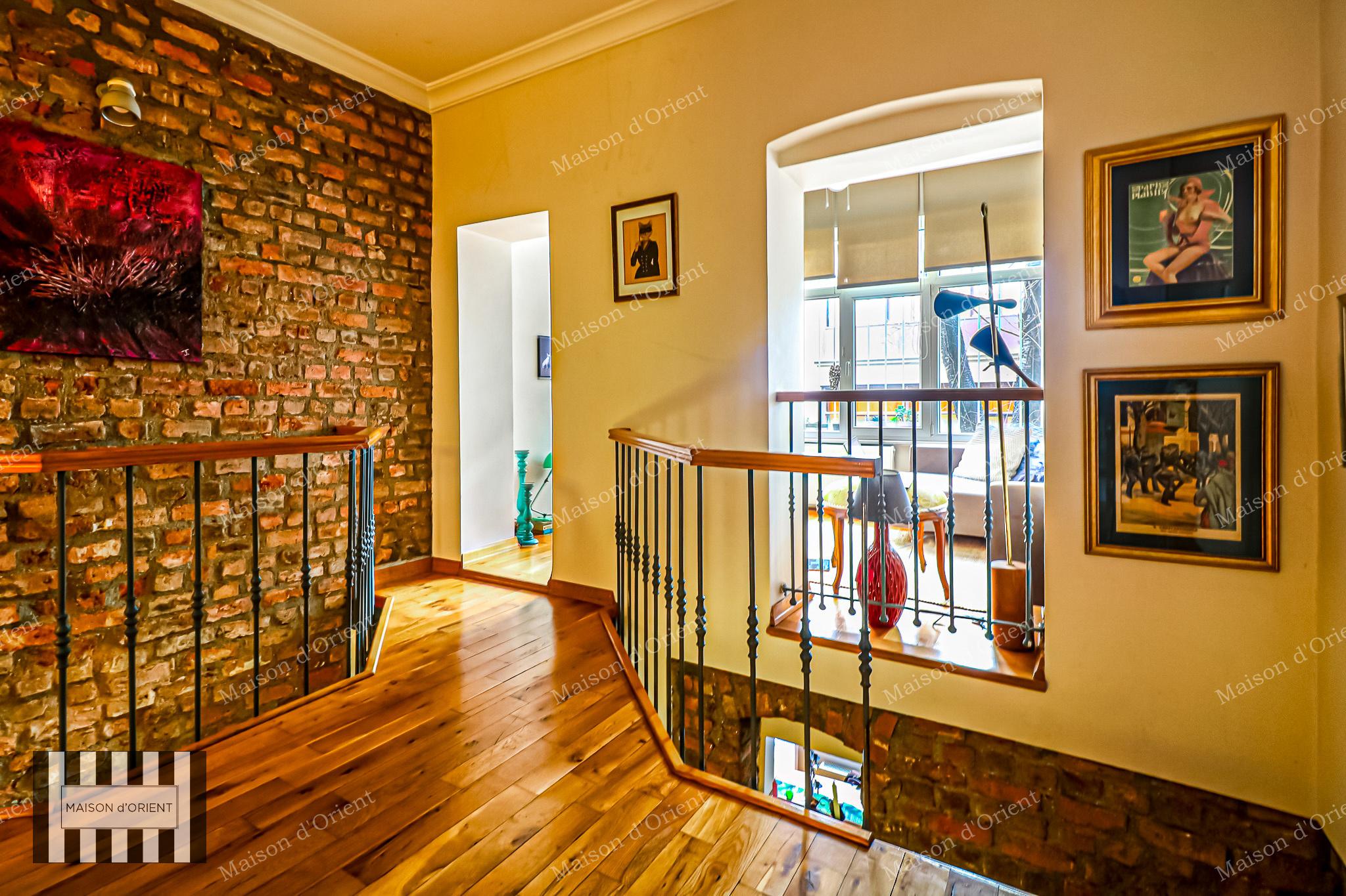 5-Story Historical Building for Sale in Cihangir - Görsel 29