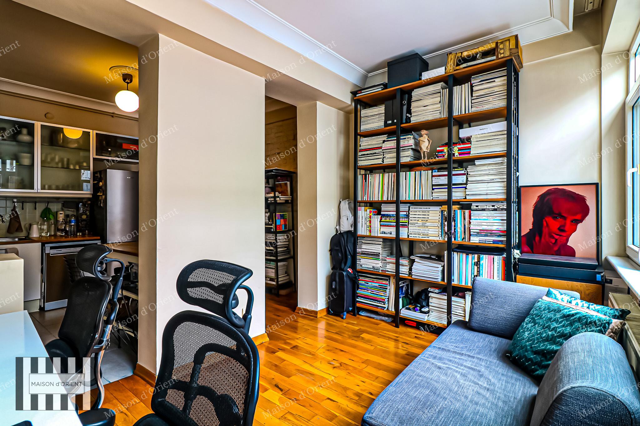 5-Story Historical Building for Sale in Cihangir - Görsel 30