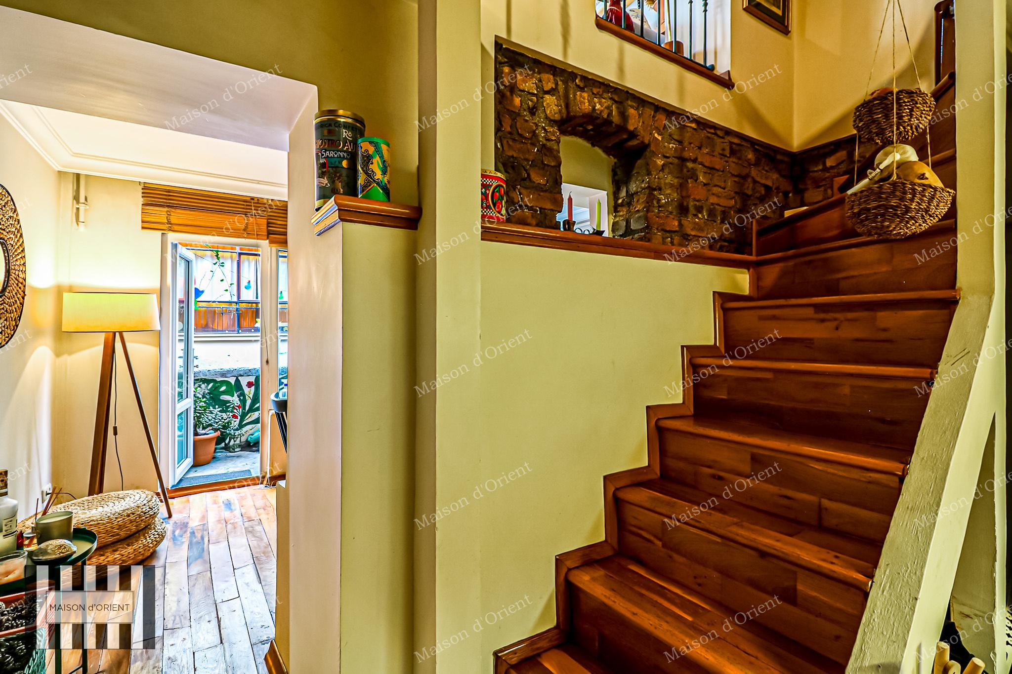 5-Story Historical Building for Sale in Cihangir - Görsel 33