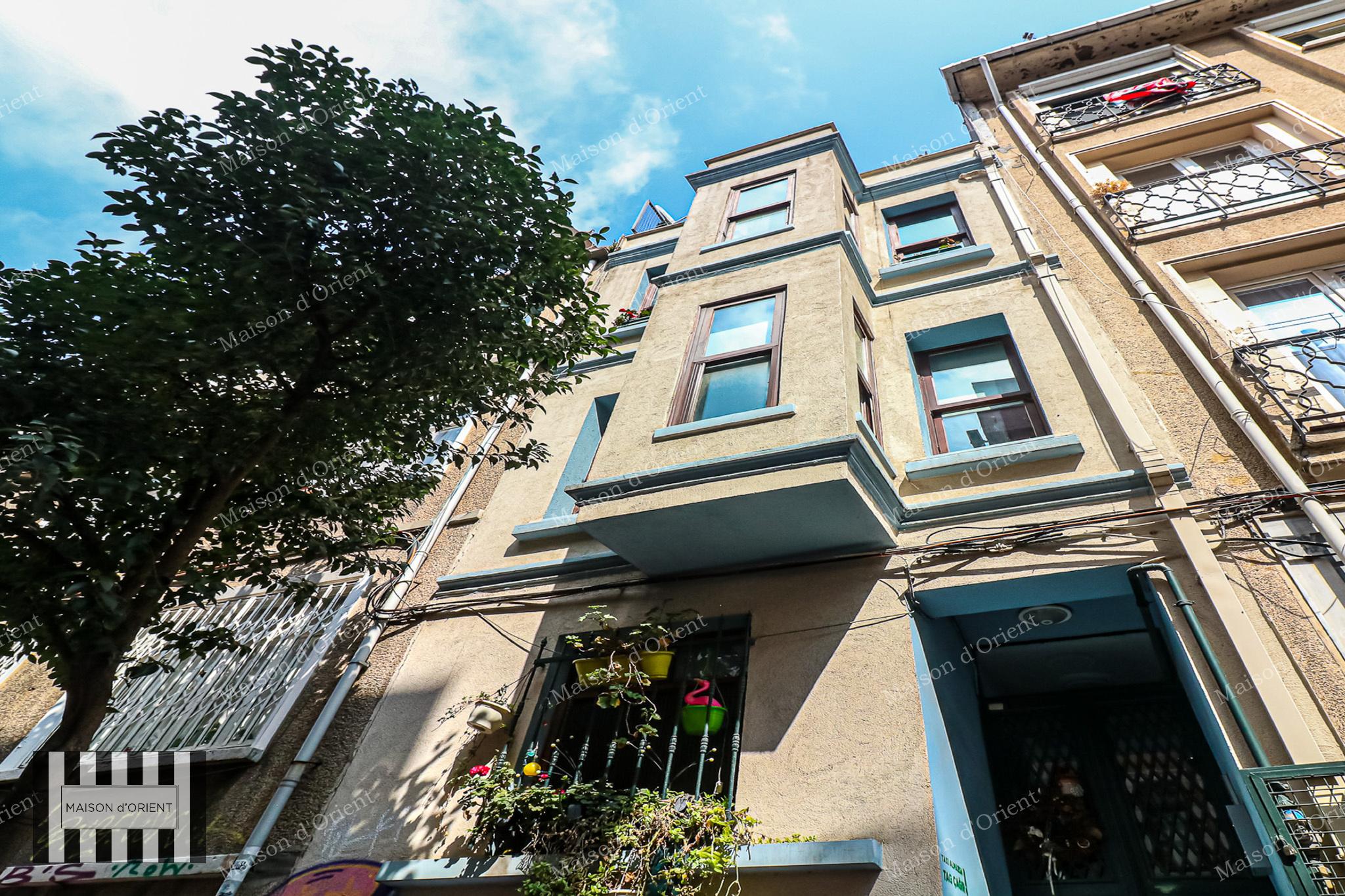 5-Story Historical Building for Sale in Cihangir - Görsel 34