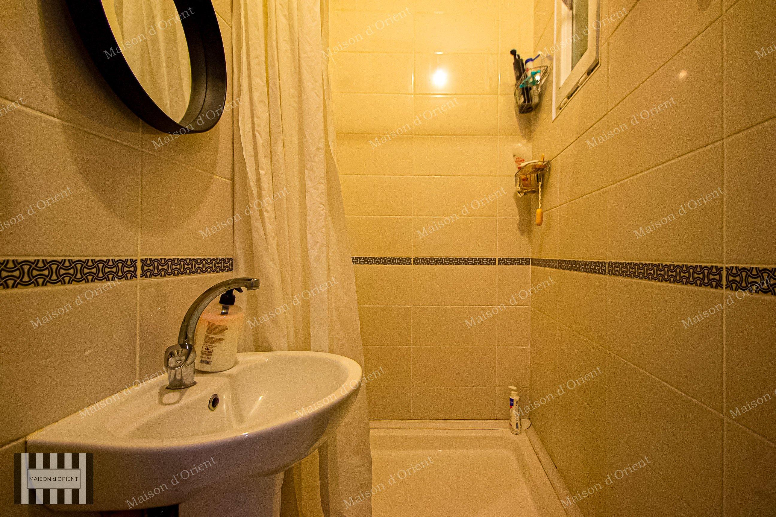 5-Story Historical Building for Sale in Cihangir - Görsel 4