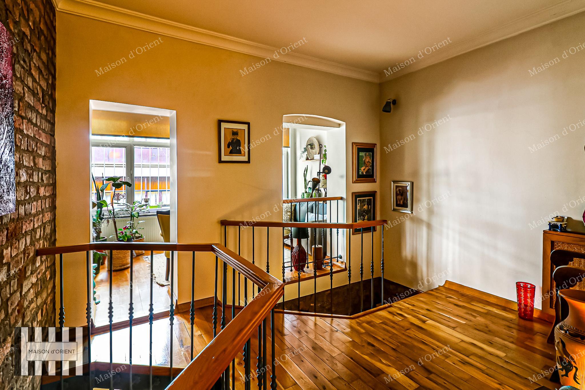 5-Story Historical Building for Sale in Cihangir - Görsel 51