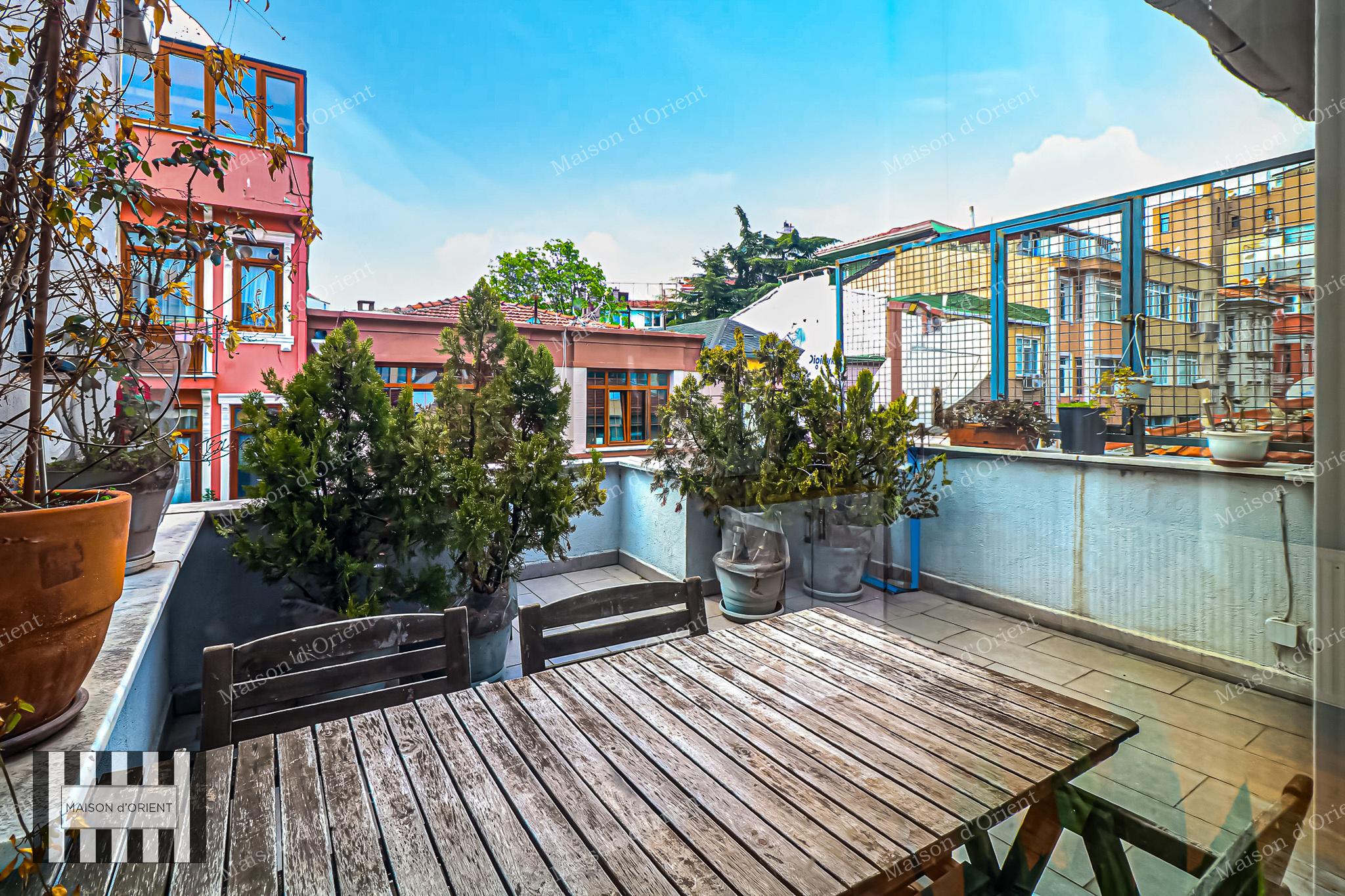 5-Story Historical Building for Sale in Cihangir - Görsel 65