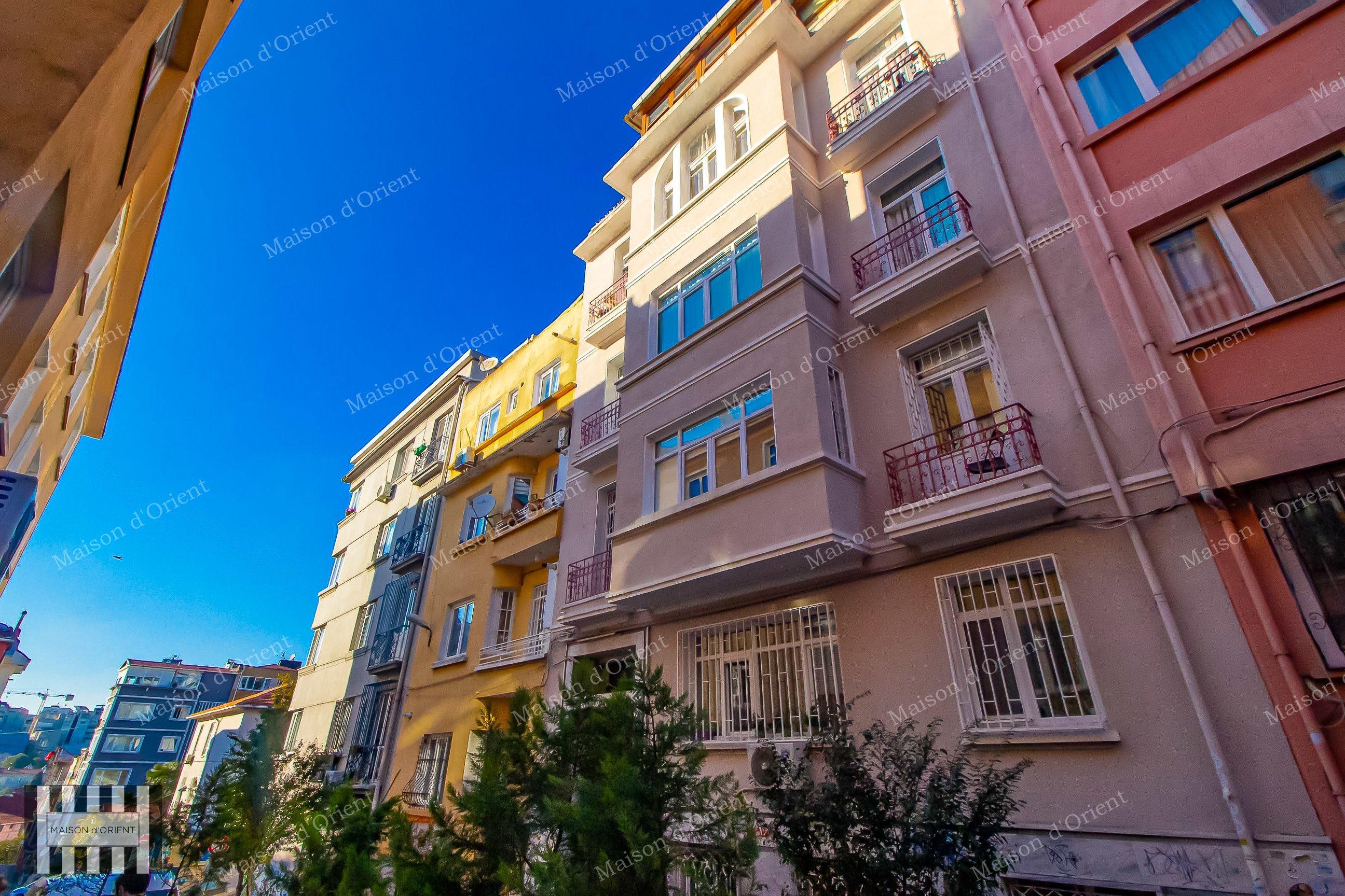 5-Story Historical Building for Sale in Cihangir - Görsel 8