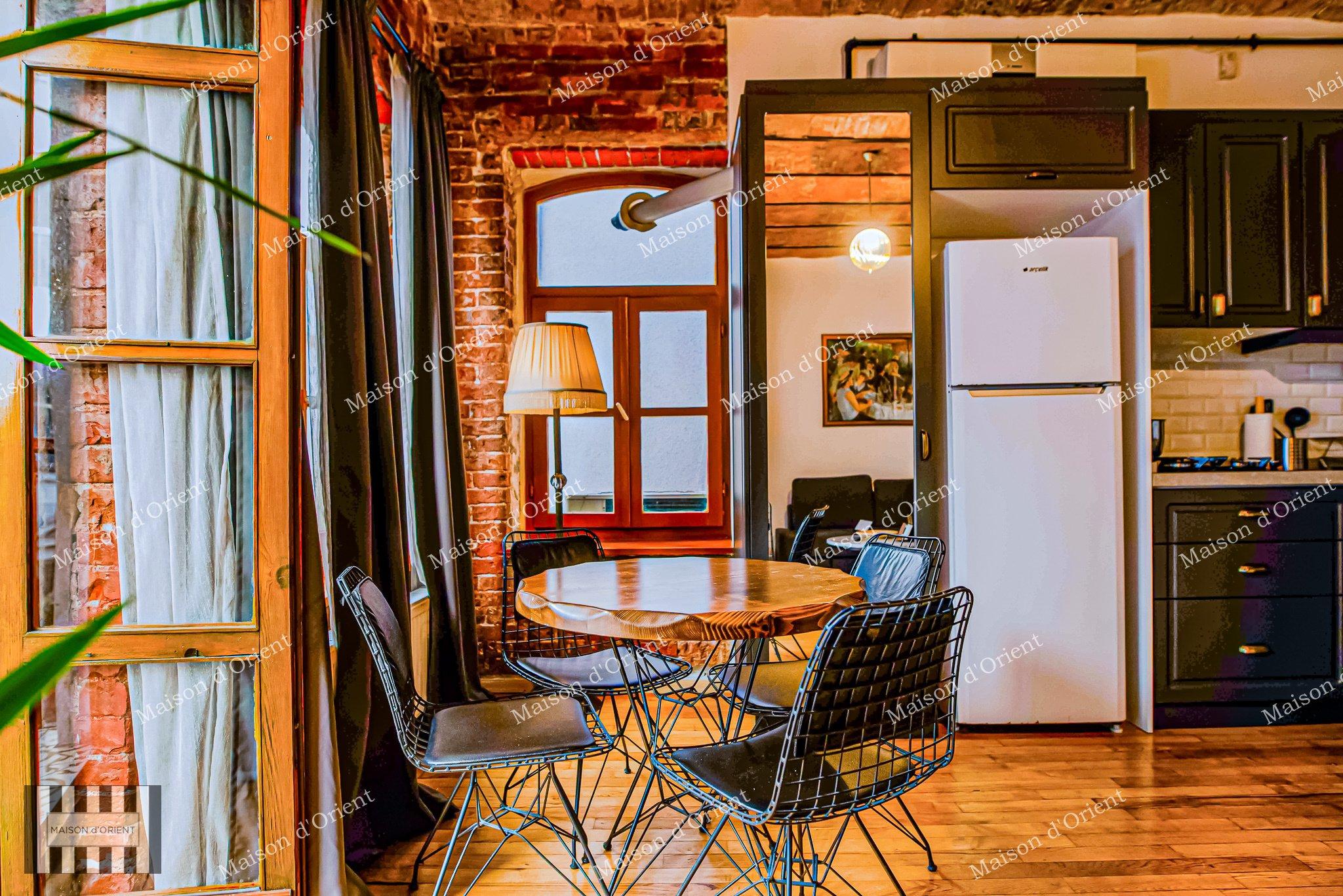 7-Storey Historical Building for Sale in Pera - Görsel 39