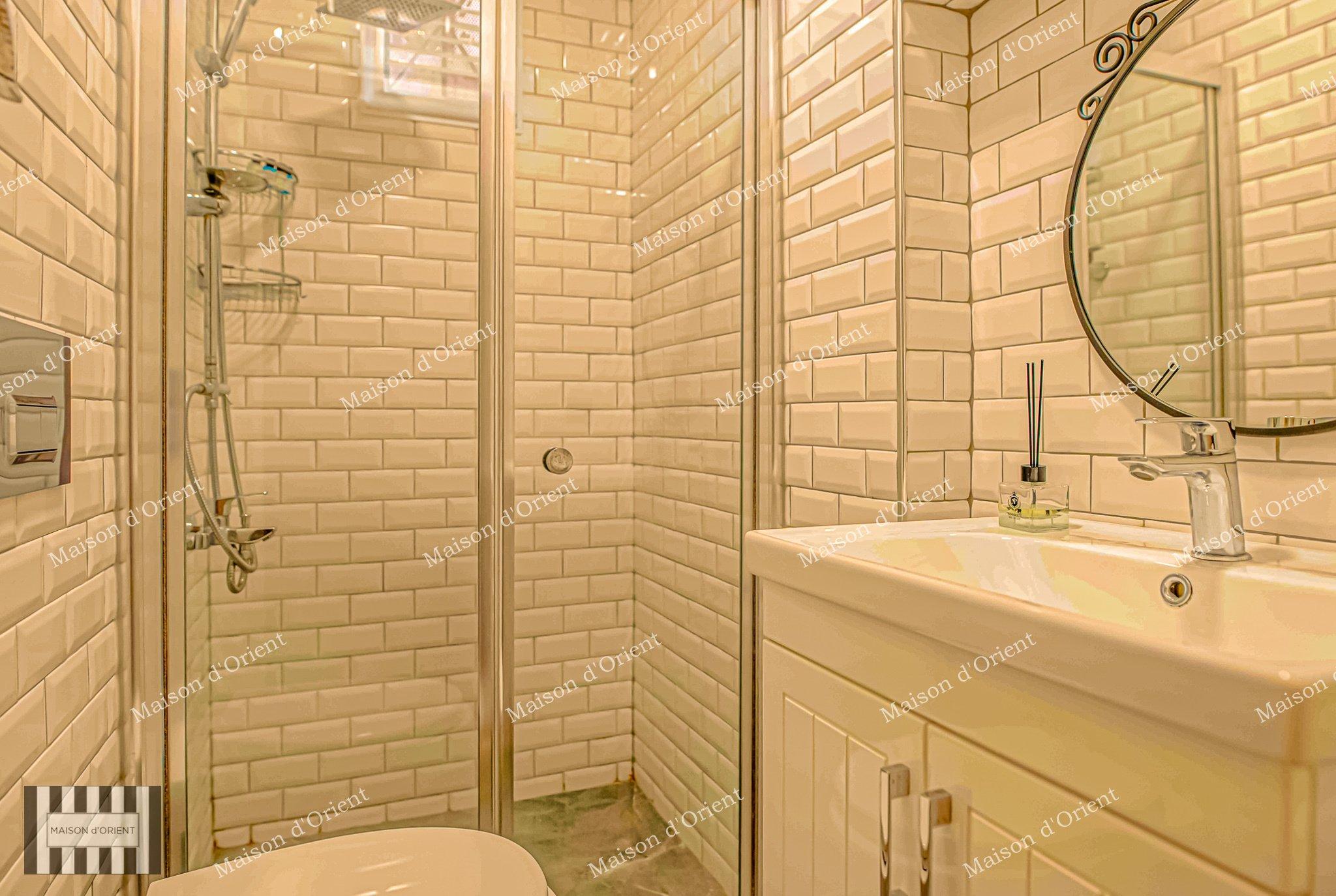 7-Storey Historical Building for Sale in Pera - Görsel 43