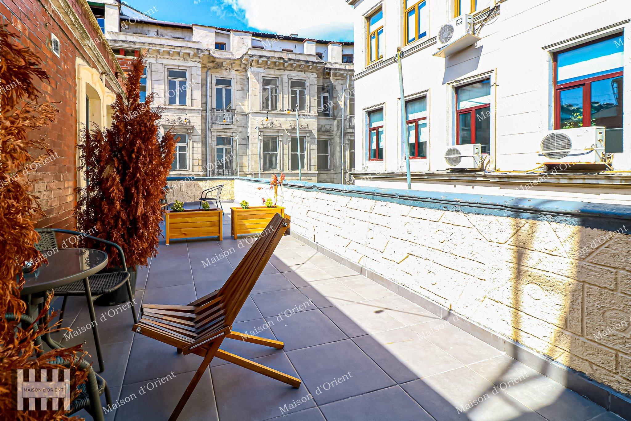 7-Storey Historical Building for Sale in Pera - Görsel 50