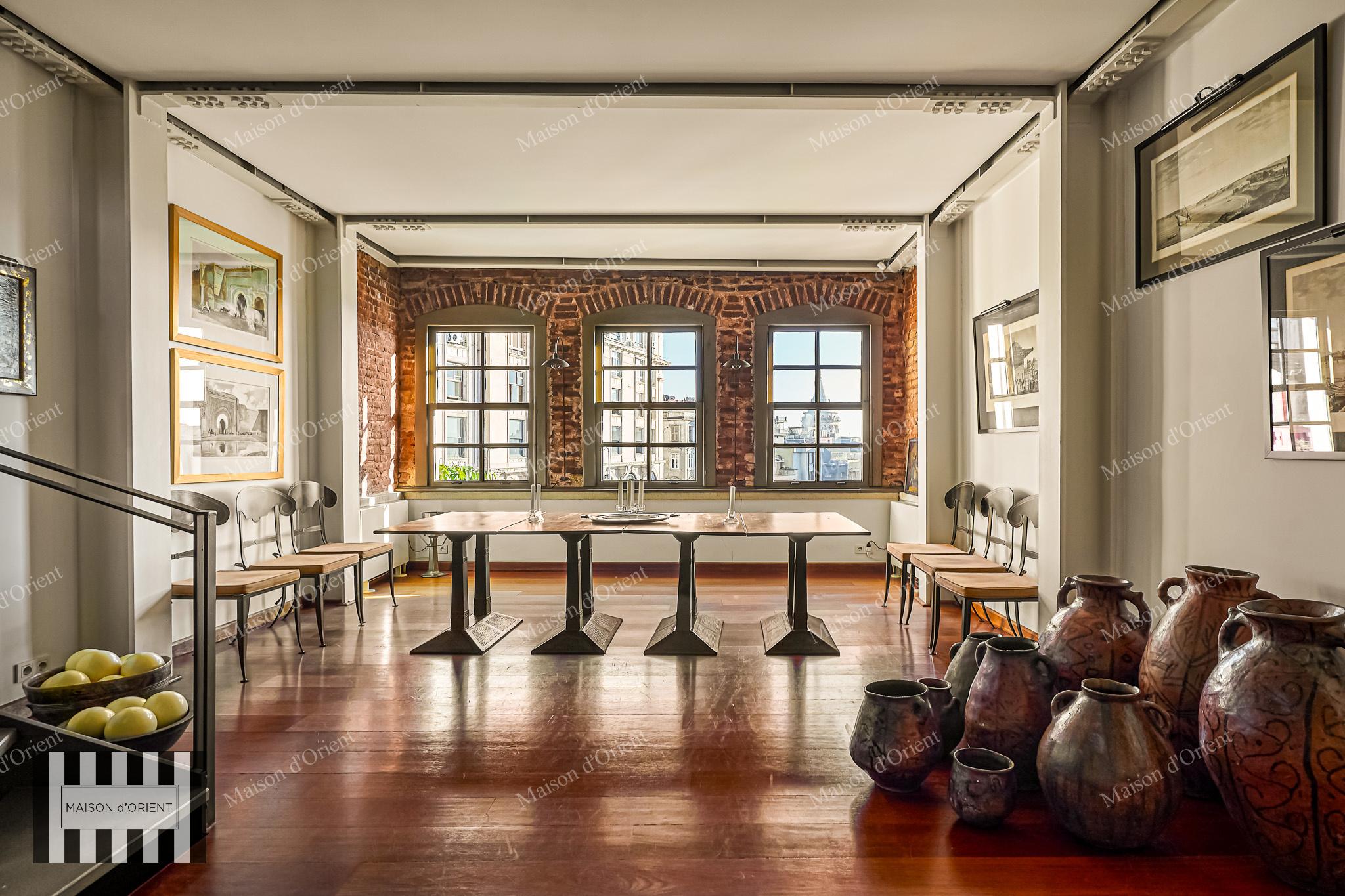 7-Storey Historical Building for Sale in Pera - Görsel 56