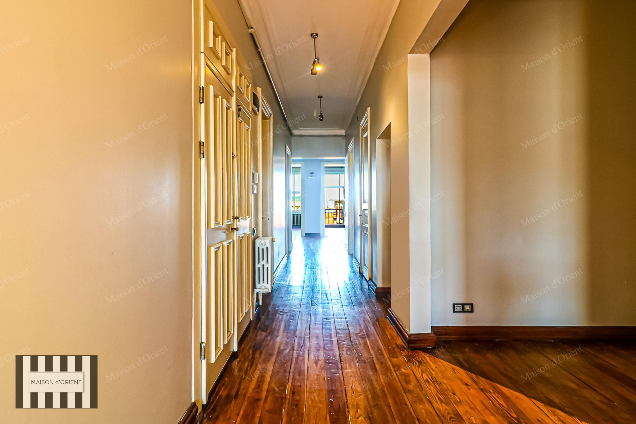 Flat for Sale in Historical Mavrodi Building - Görsel 12