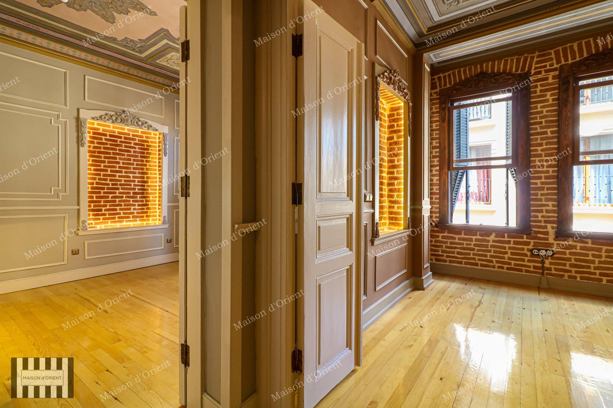 Flat for Sale in Historical Mavrodi Building - Görsel 139