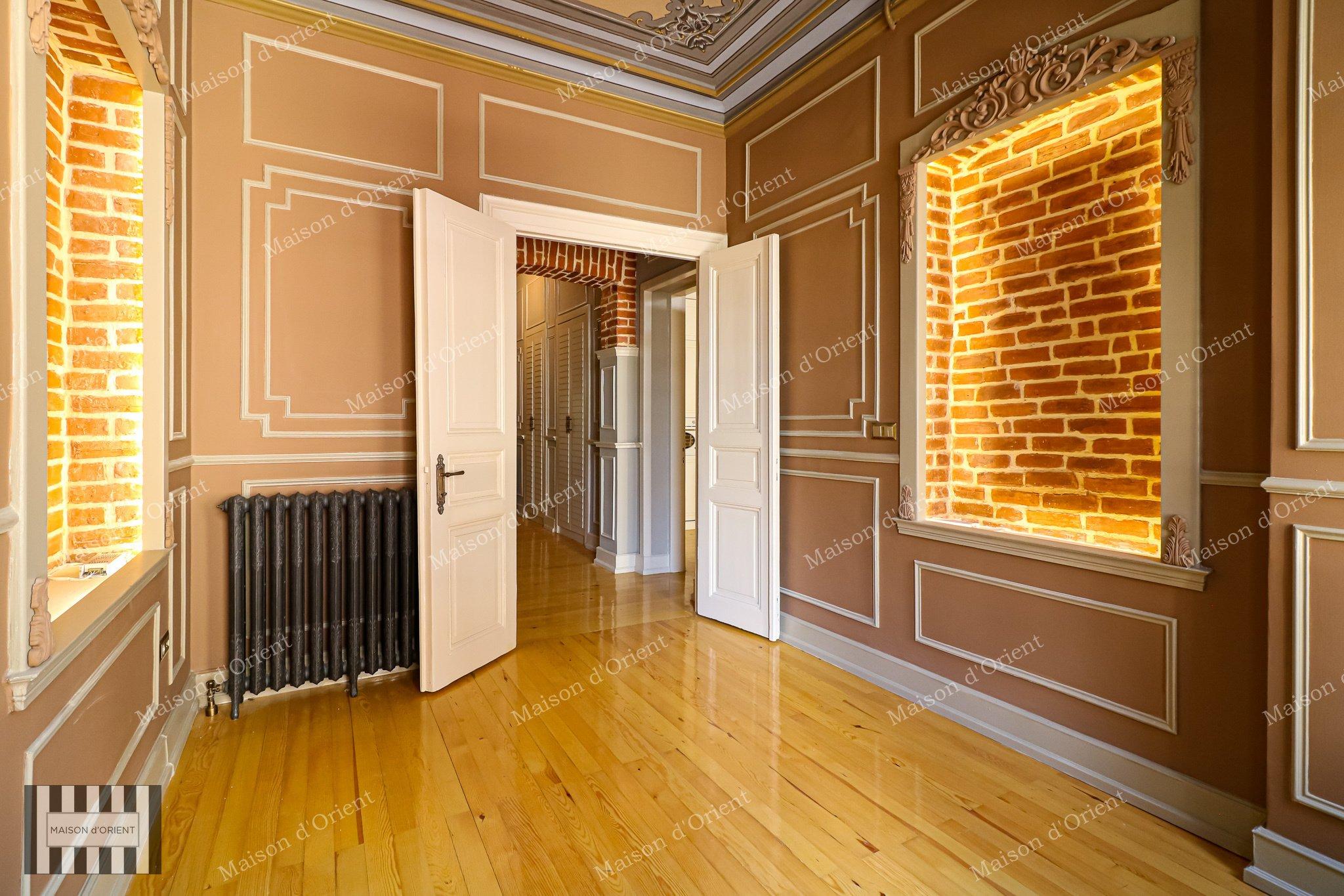 Flat for Sale in Historical Mavrodi Building - Görsel 143