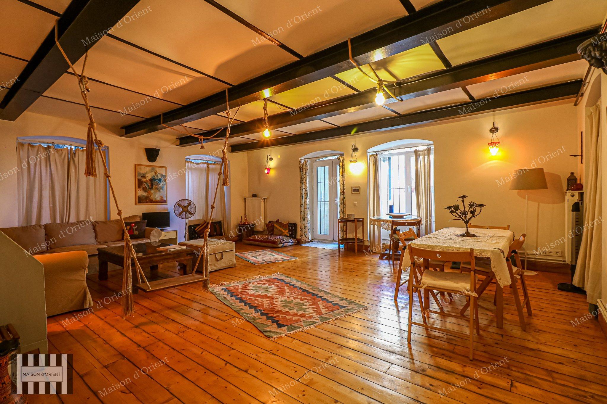 Flat for Sale in Historical Mavrodi Building - Görsel 168