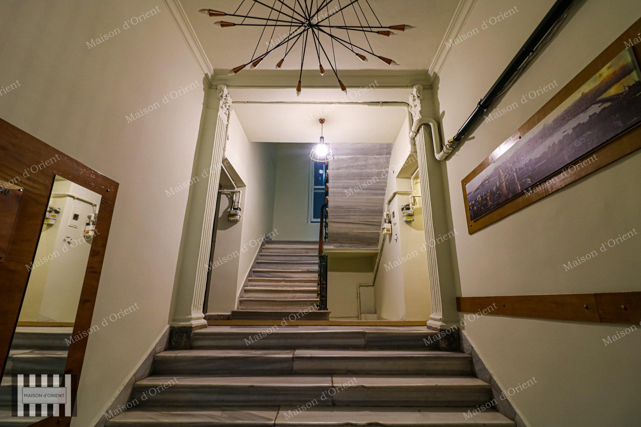 Flat for Sale in Historical Mavrodi Building - Görsel 179